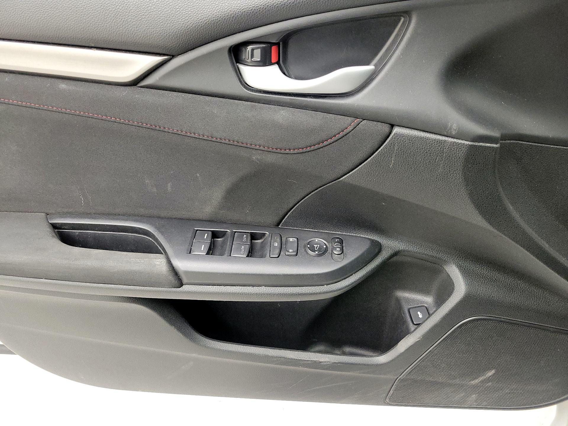 Thumbnail: 2019 Honda Civic - 12