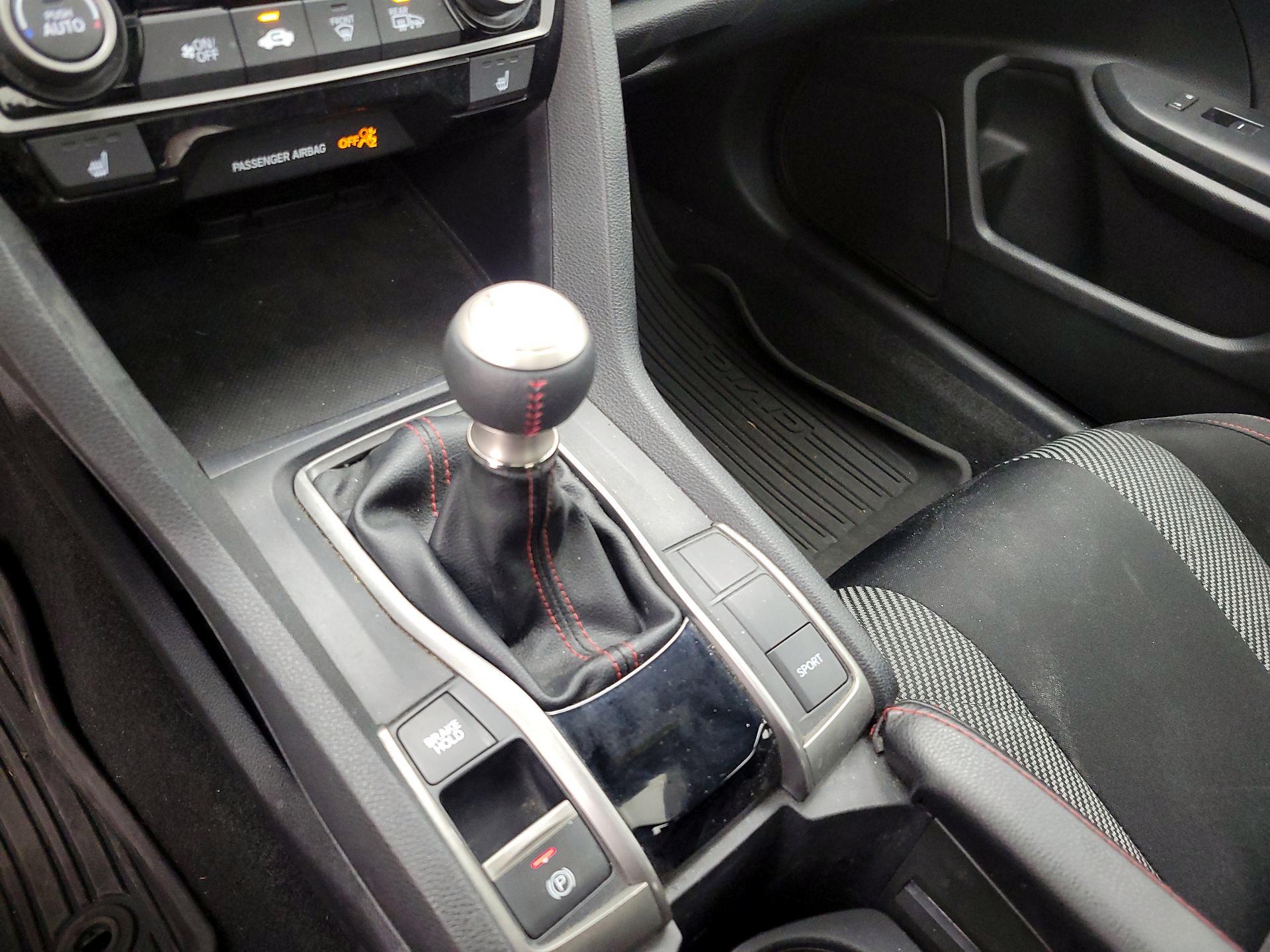 Thumbnail: 2019 Honda Civic - 17