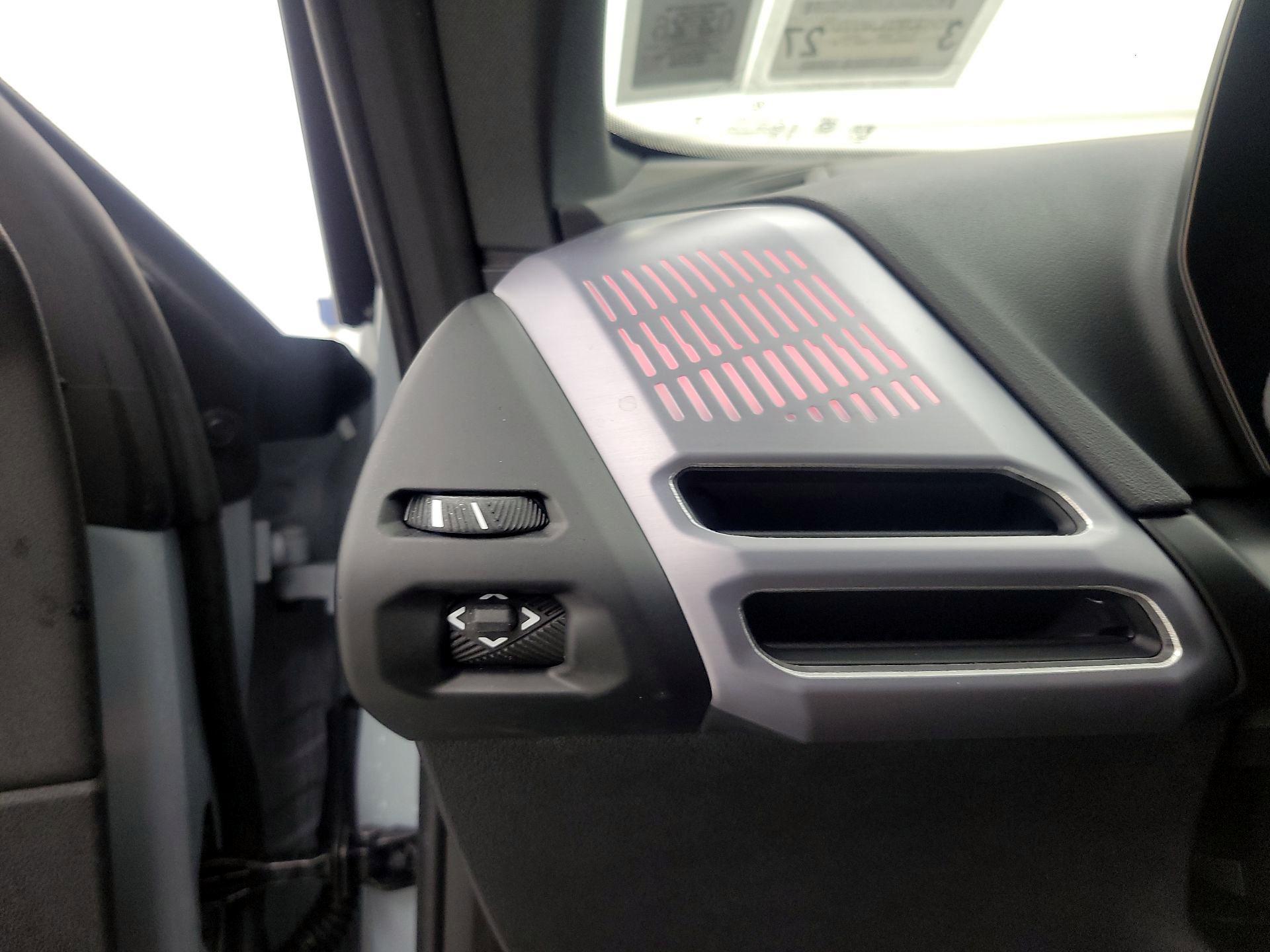 Thumbnail: 2025 BMW 2 Series - 13