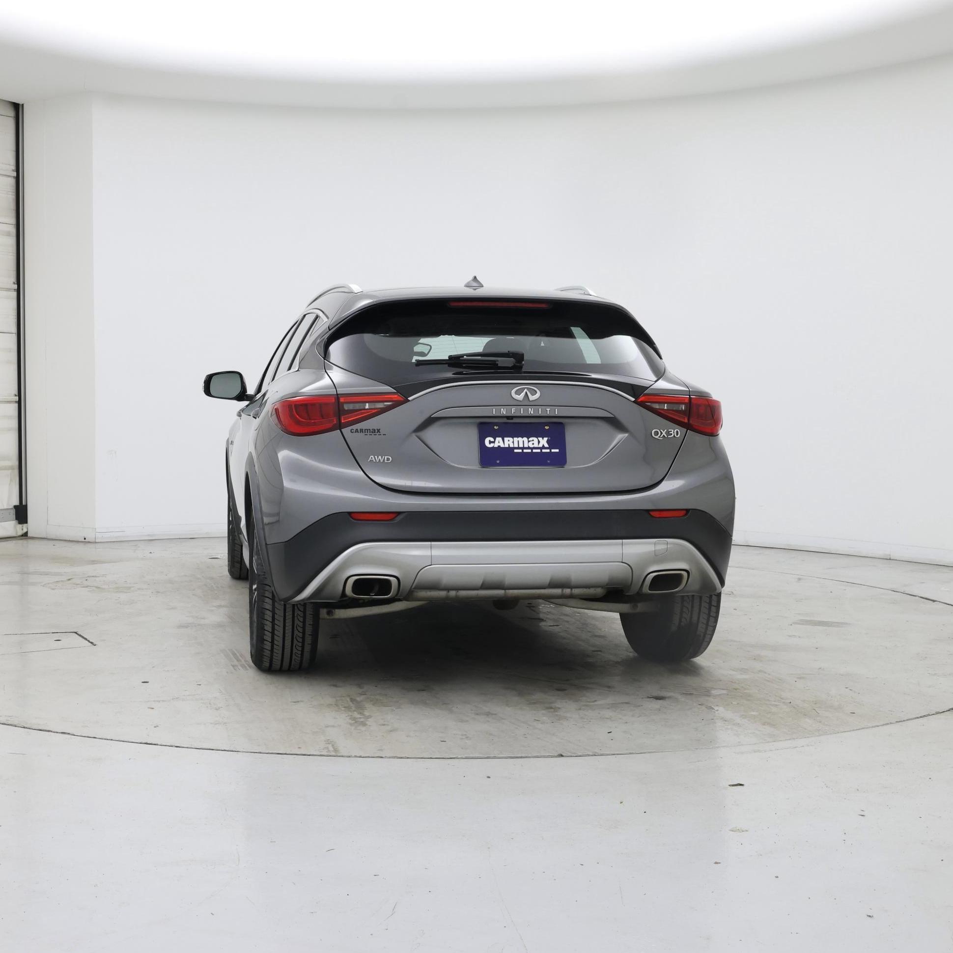 Thumbnail: 2018 INFINITI QX30 - 6