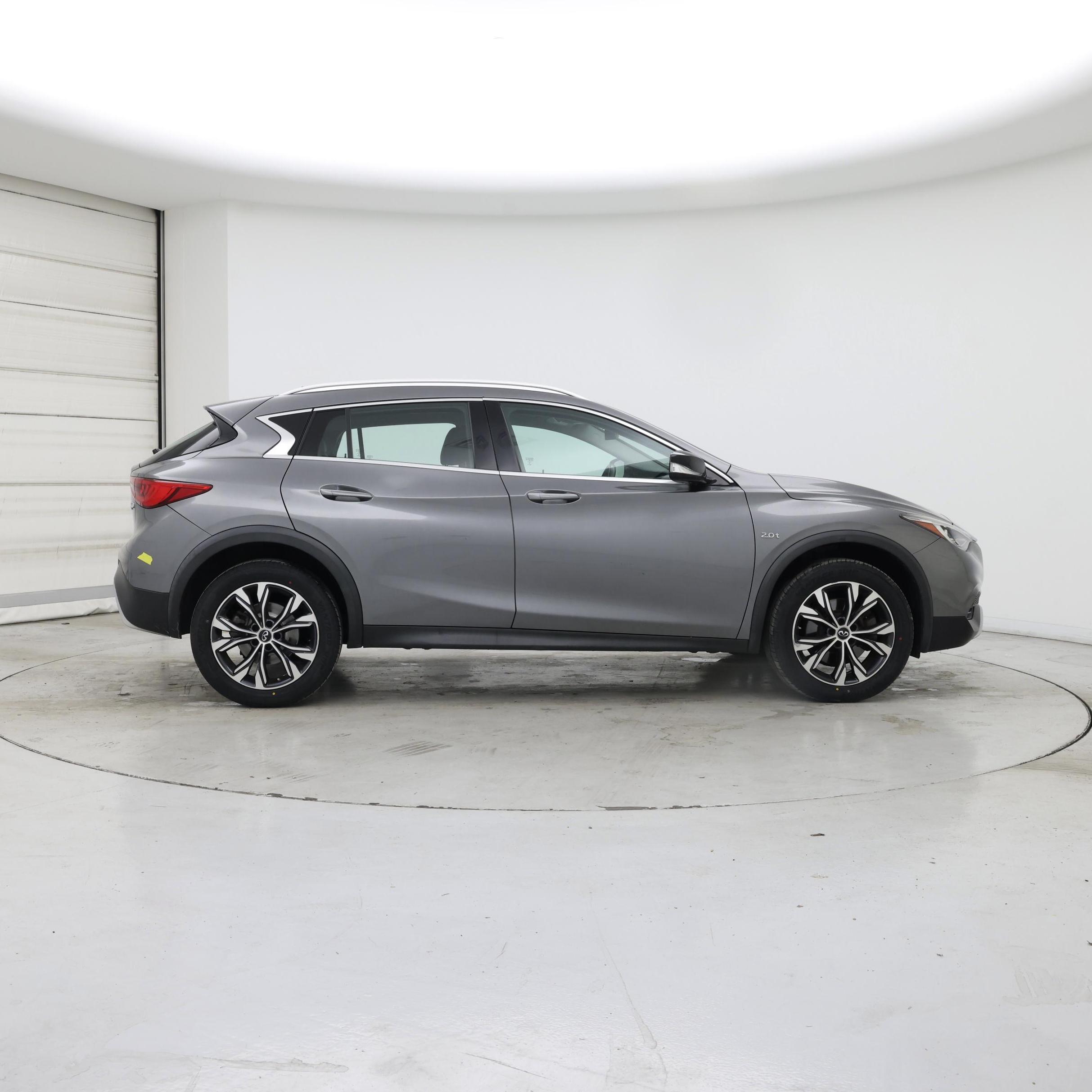 Thumbnail: 2018 INFINITI QX30 - 7