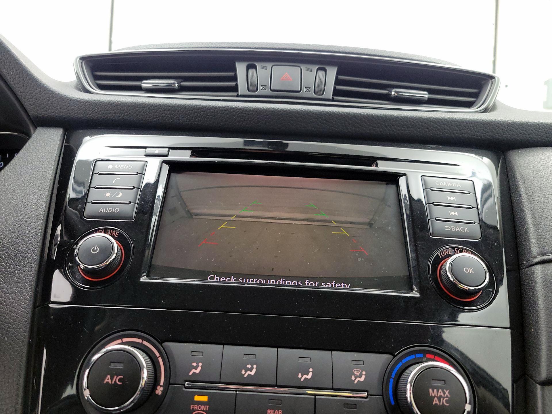 Thumbnail: 2018 Nissan Rogue - 14