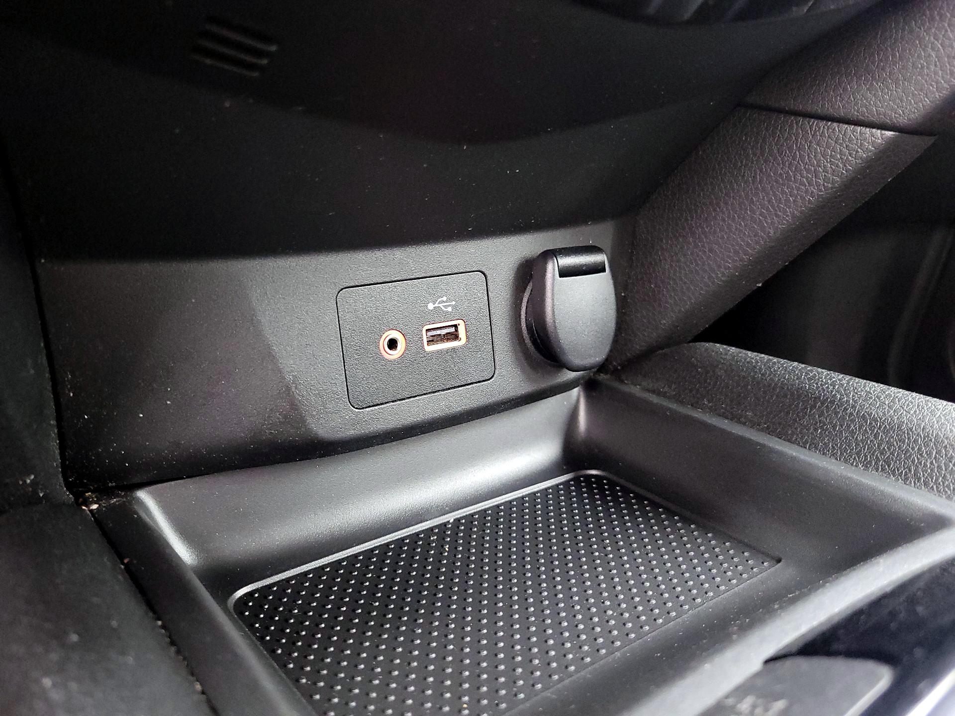 Thumbnail: 2018 Nissan Rogue - 18