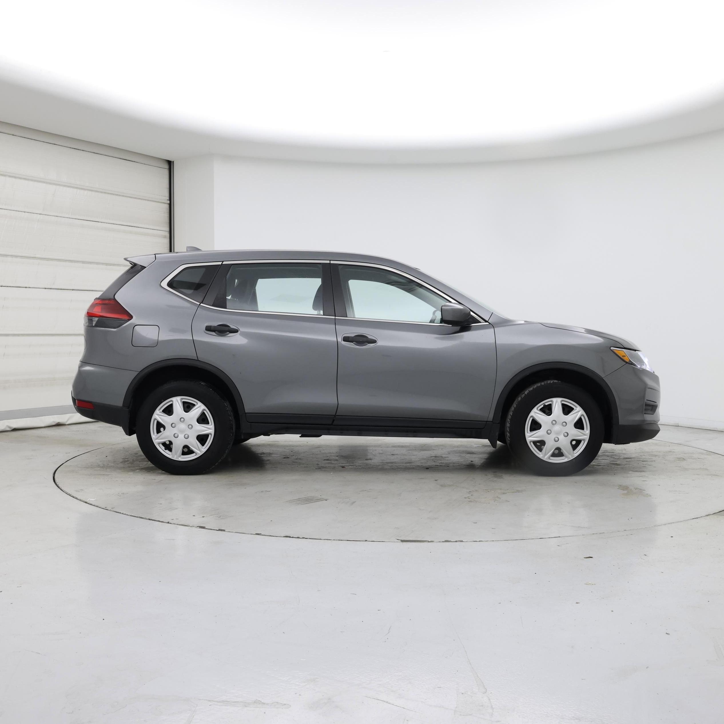 Thumbnail: 2018 Nissan Rogue - 7