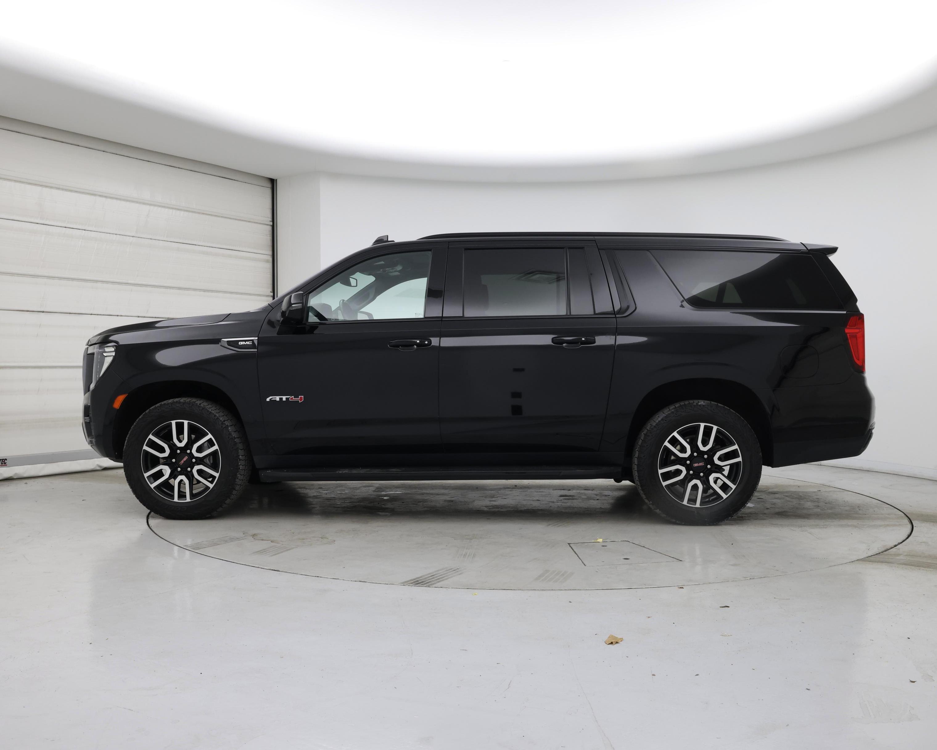 Thumbnail: 2023 GMC Yukon XL - 3