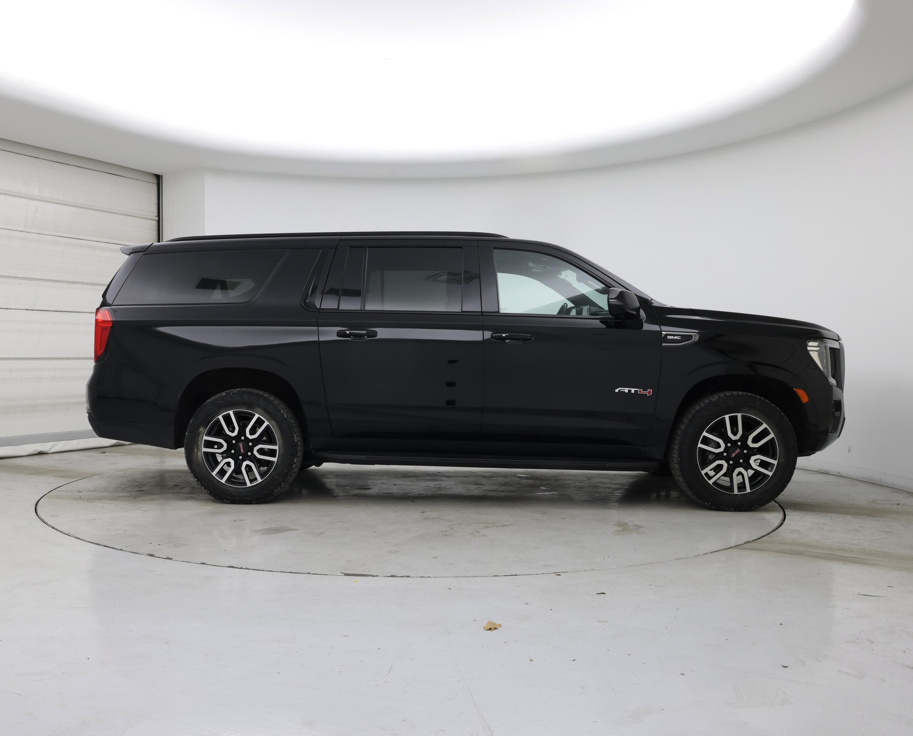 Thumbnail: 2023 GMC Yukon XL - 7