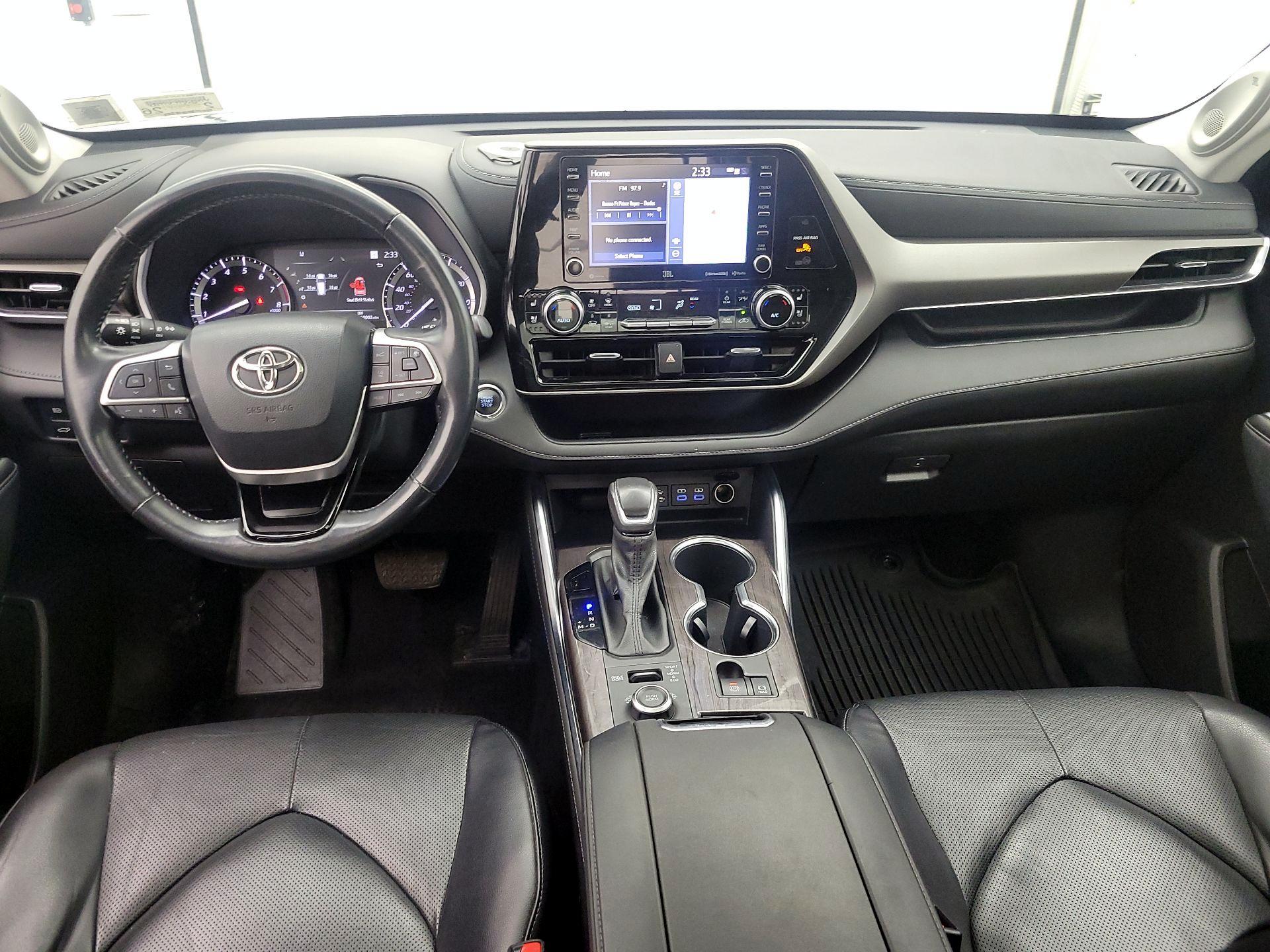 Thumbnail: 2022 Toyota Highlander - 9