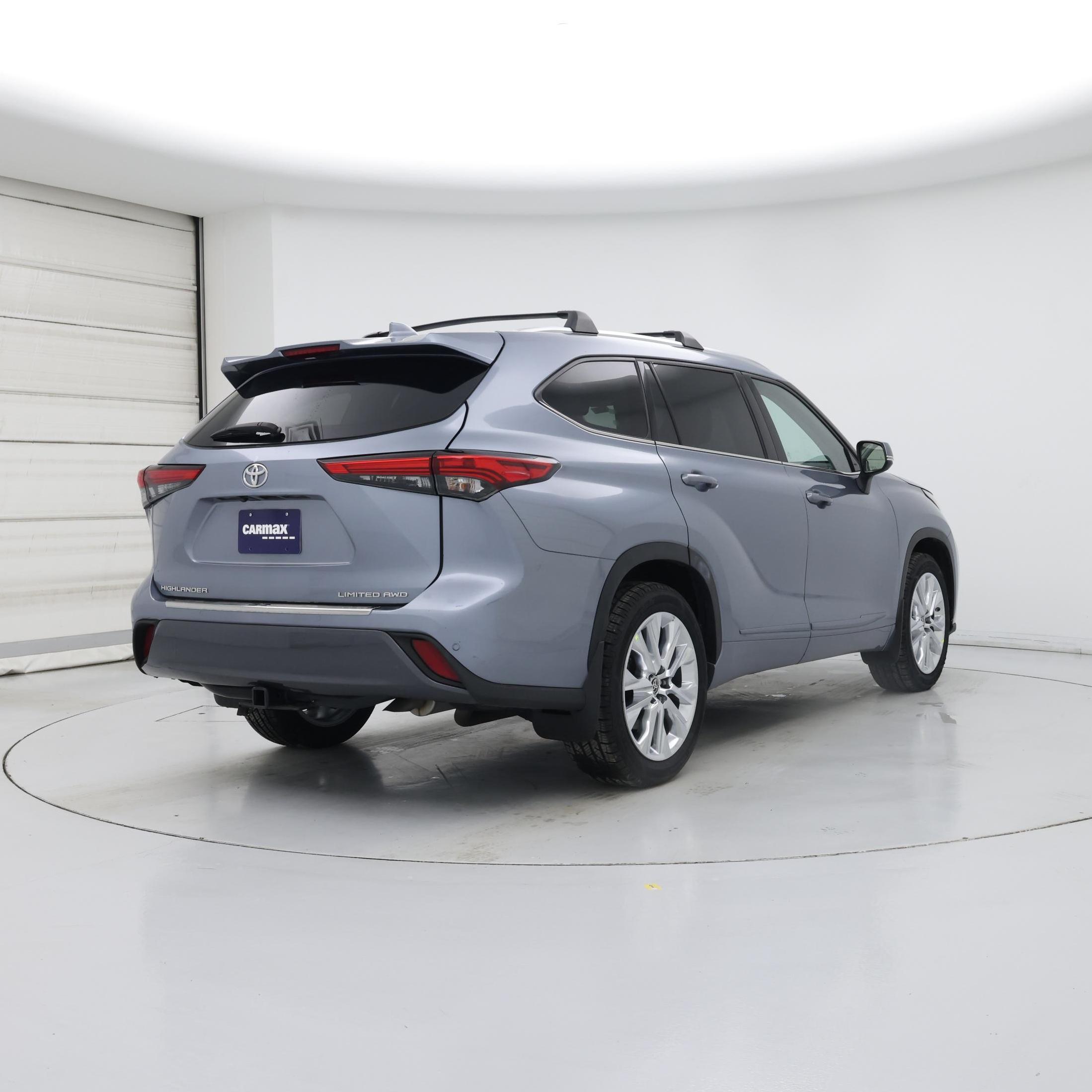 Thumbnail: 2022 Toyota Highlander - 8