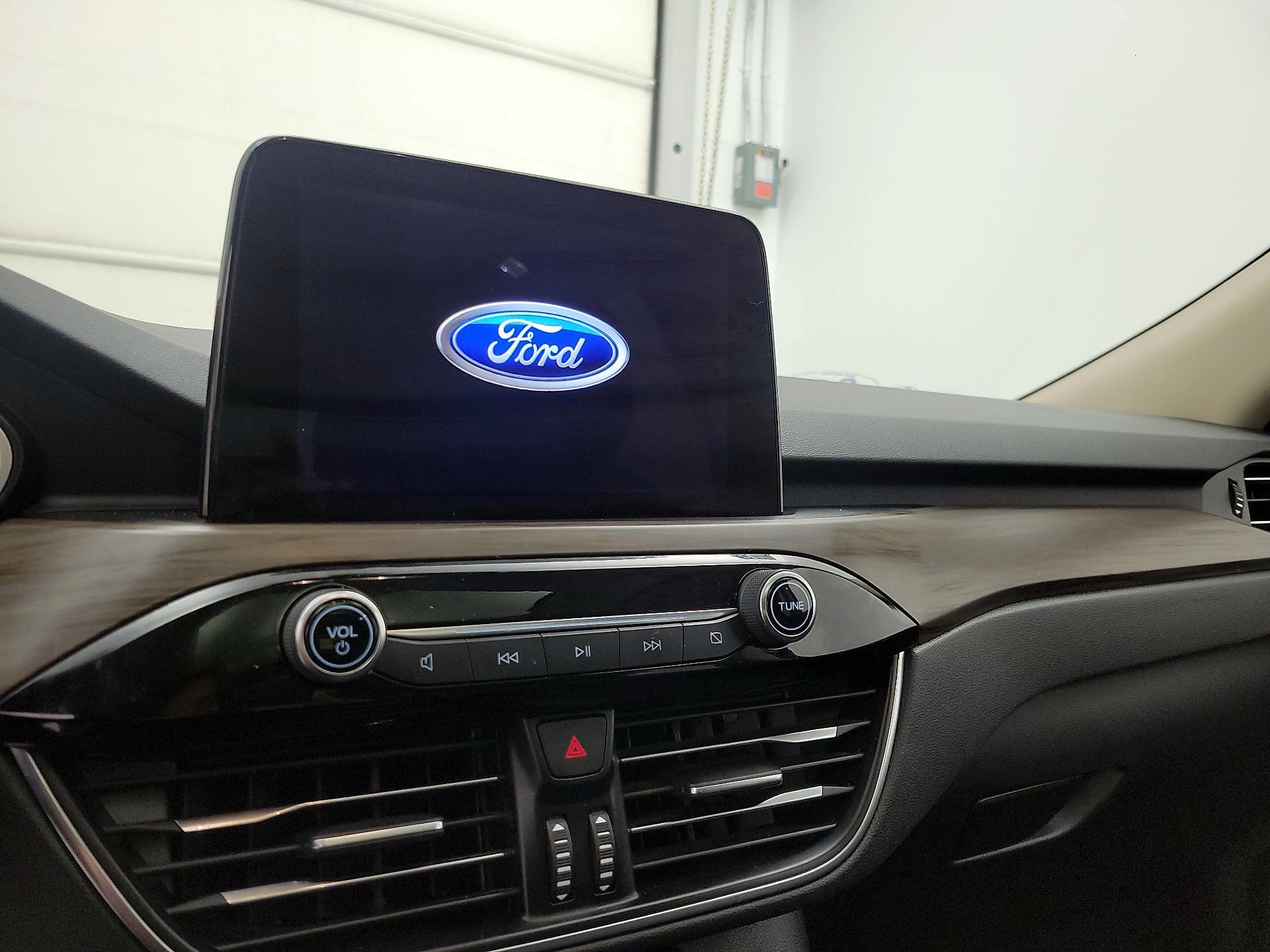 Thumbnail: 2020 Ford Escape - 15