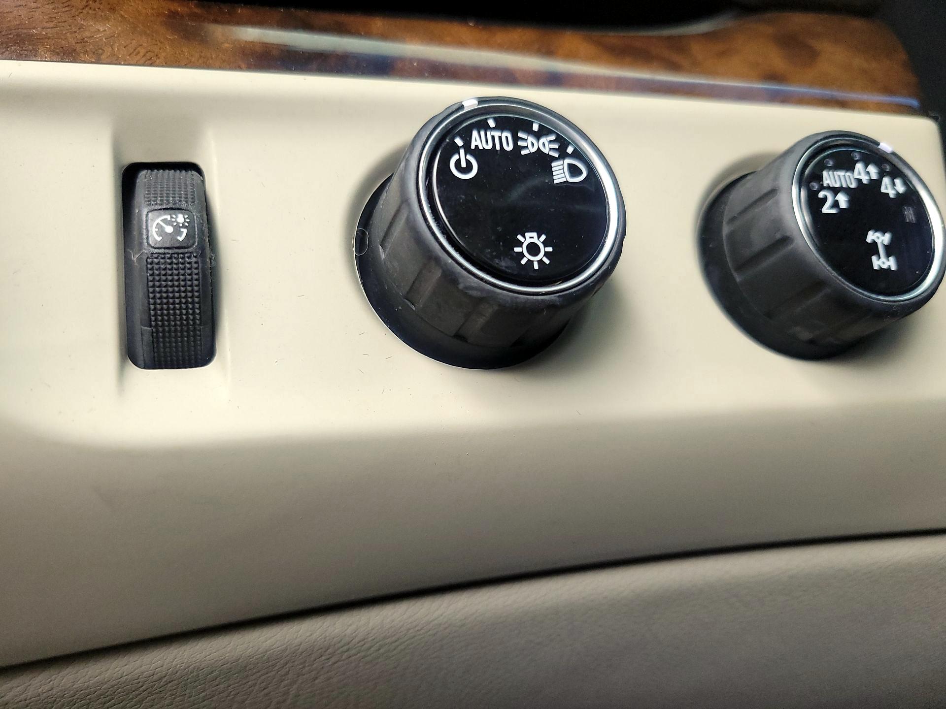 Thumbnail: 2017 Cadillac Escalade - 13