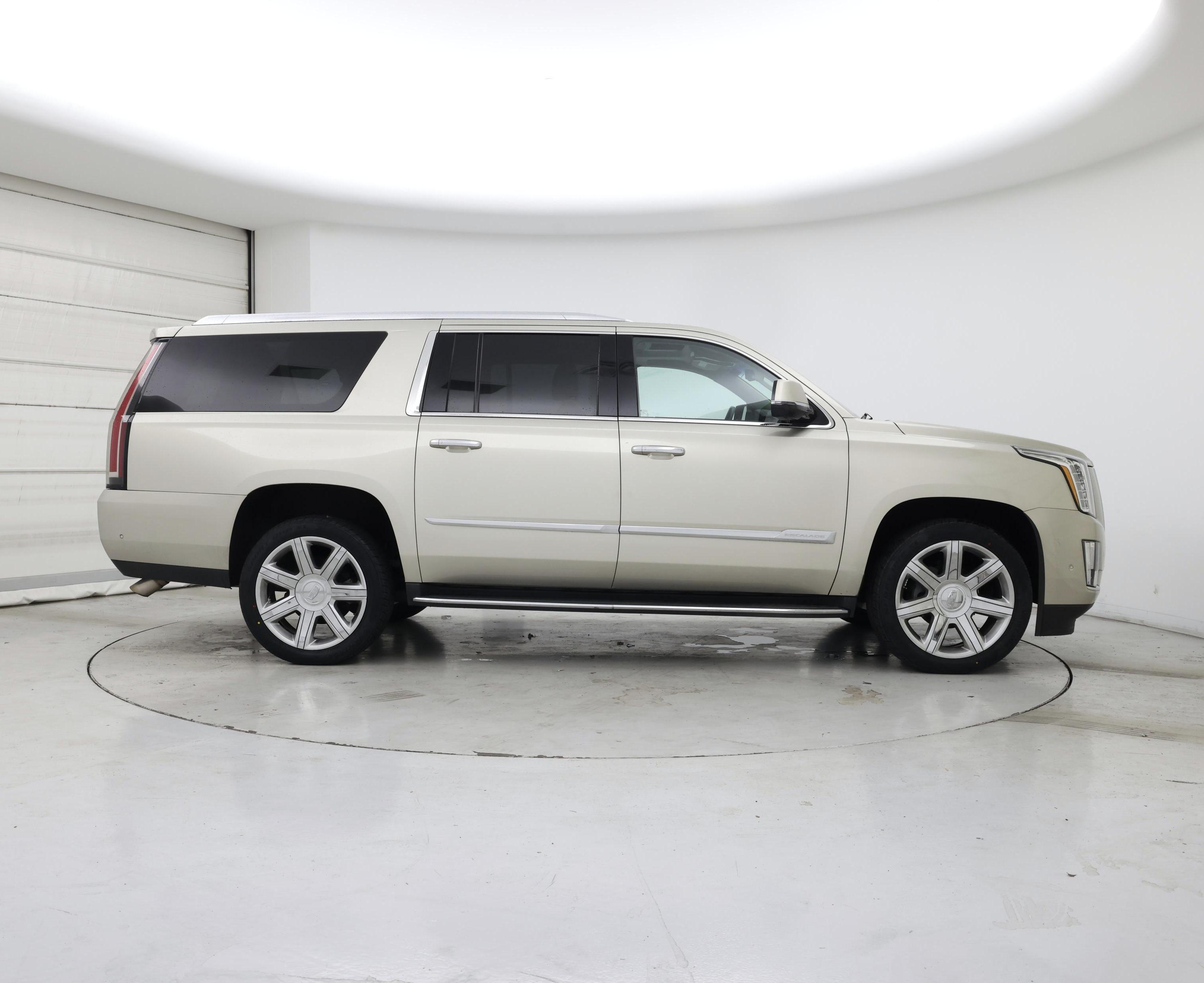 Thumbnail: 2017 Cadillac Escalade - 7