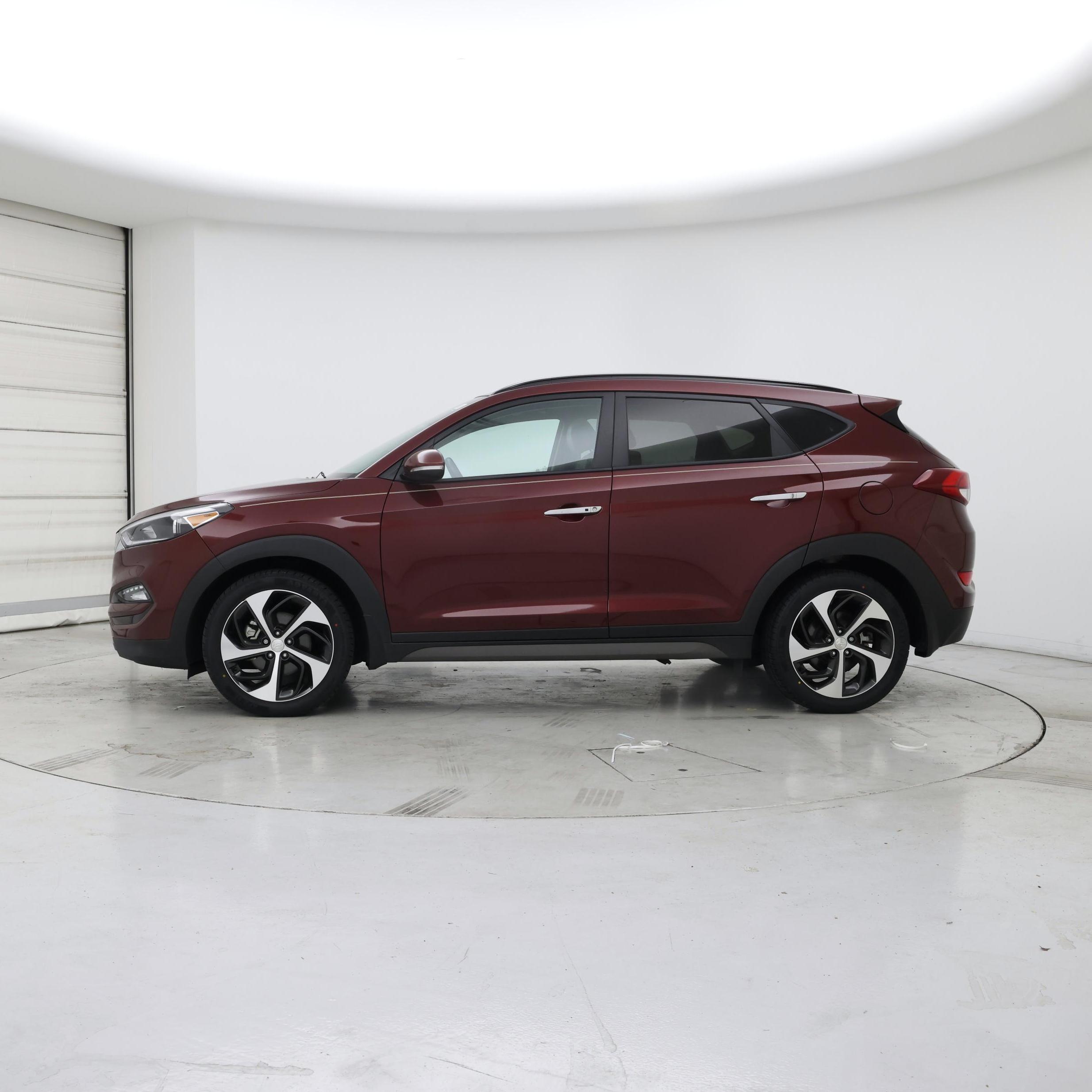 Thumbnail: 2016 Hyundai Tucson - 3