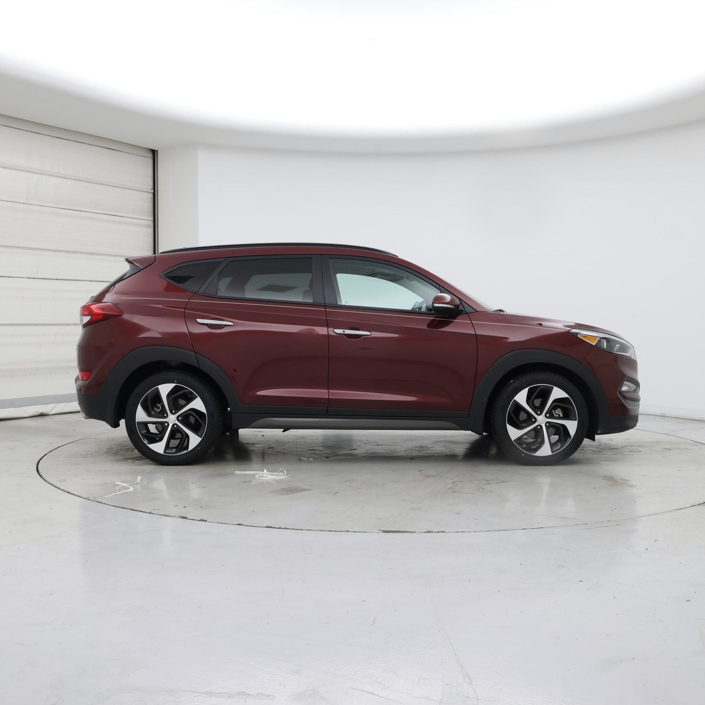 Thumbnail: 2016 Hyundai Tucson - 7