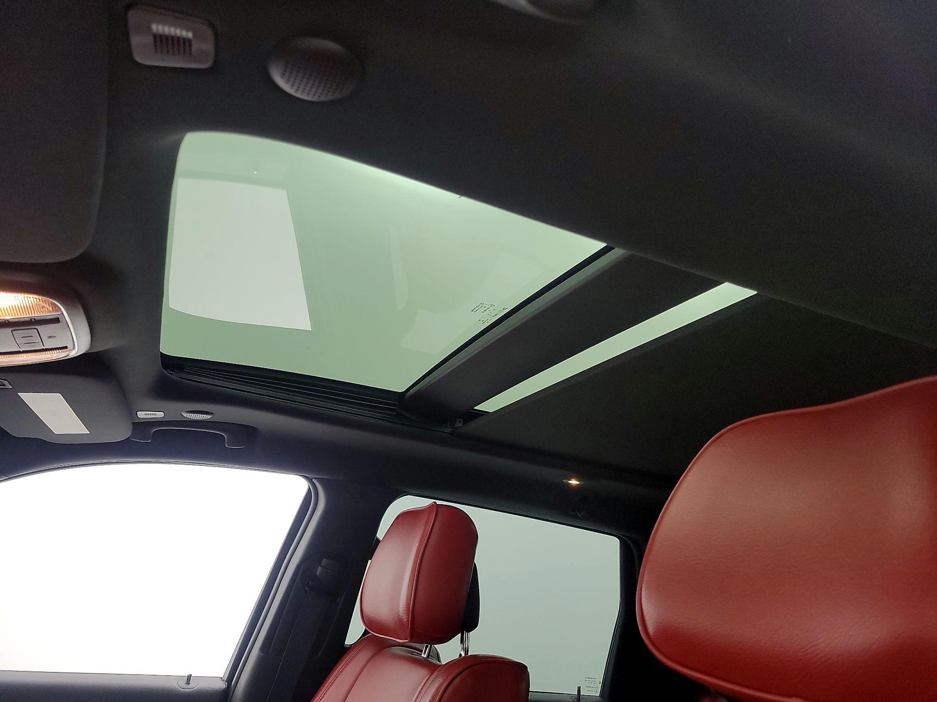 Thumbnail: 2018 Jeep Grand Cherokee - 19