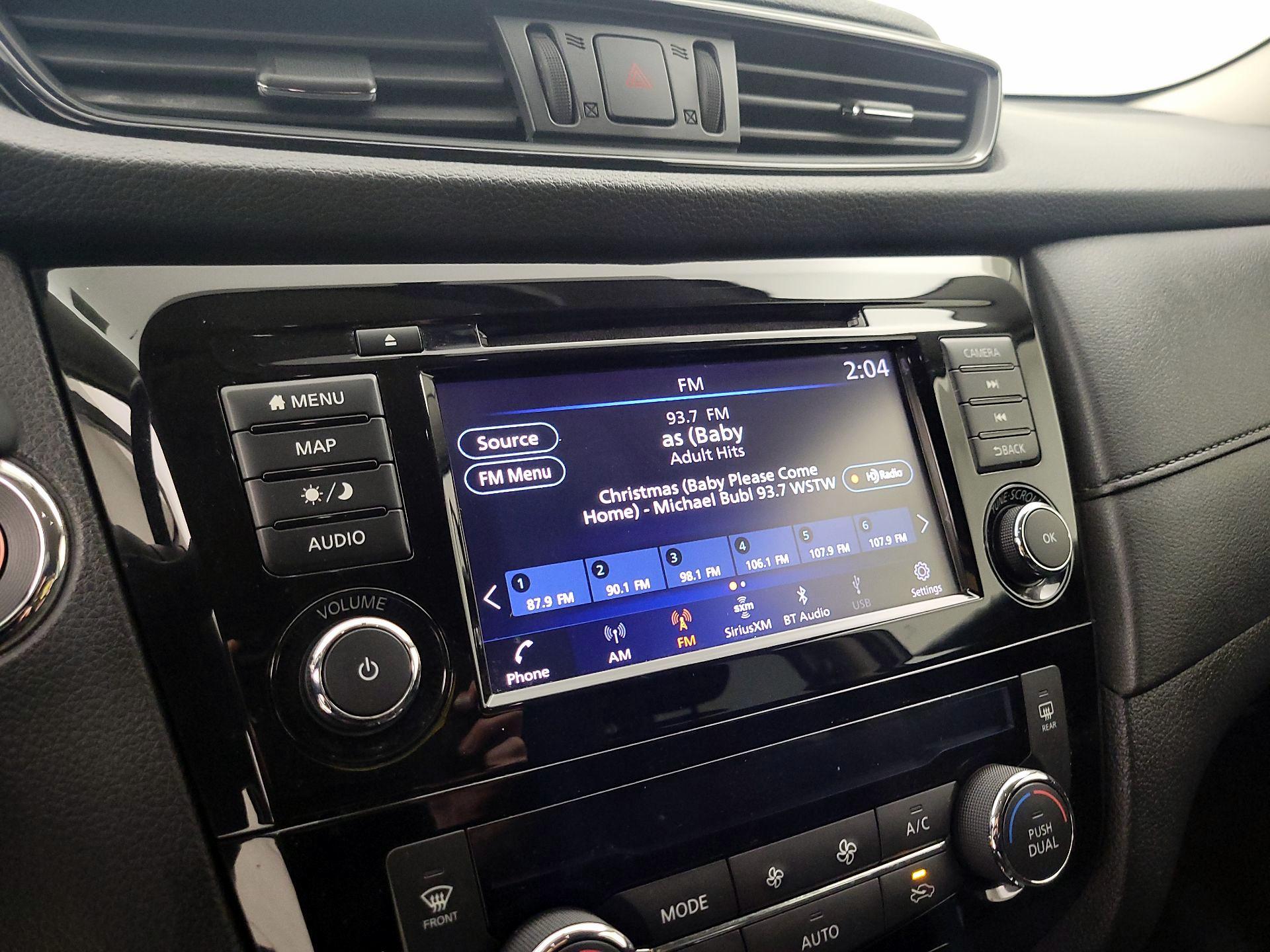 Thumbnail: 2018 Nissan Rogue - 14