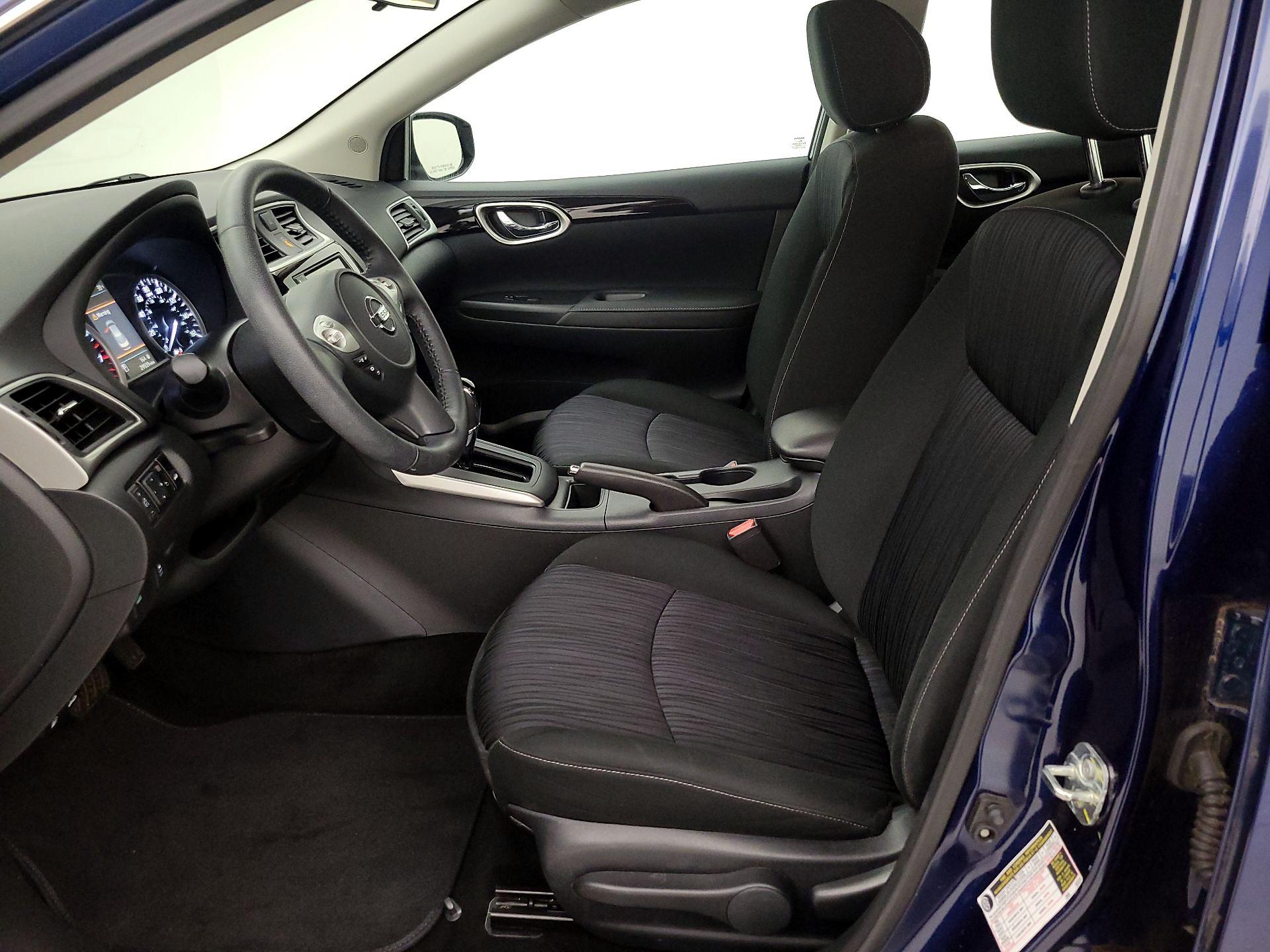 Thumbnail: 2019 Nissan Sentra - 11