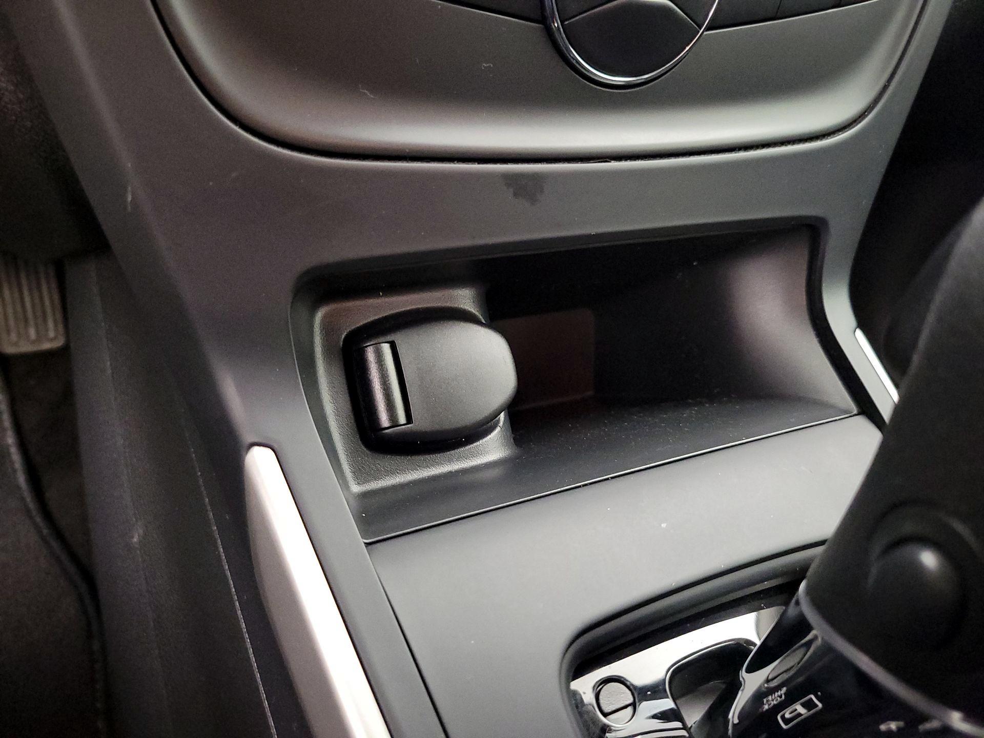 Thumbnail: 2019 Nissan Sentra - 18