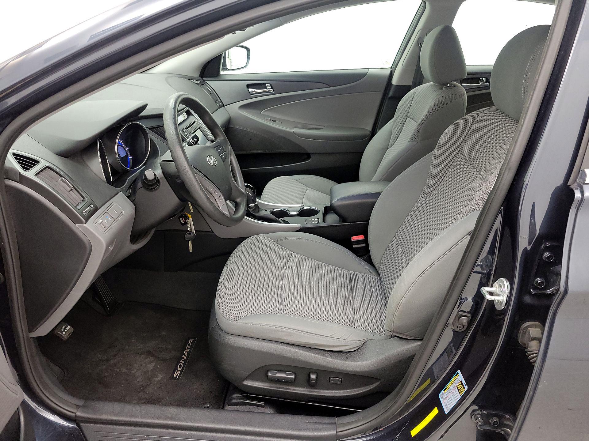 Thumbnail: 2014 Hyundai Sonata - 11