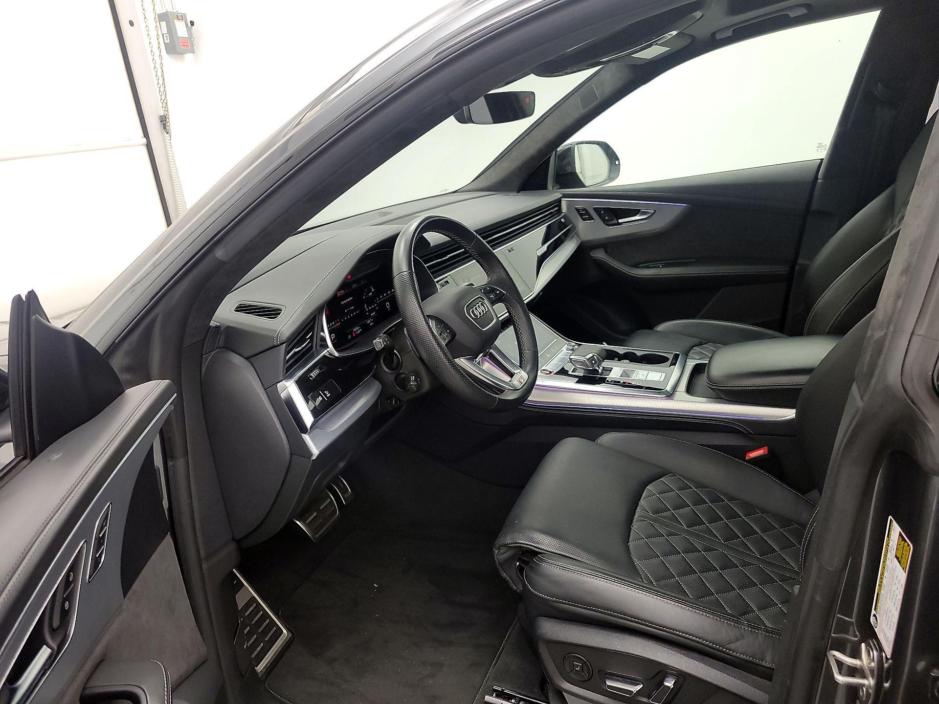 Thumbnail: 2021 Audi SQ8 - 11