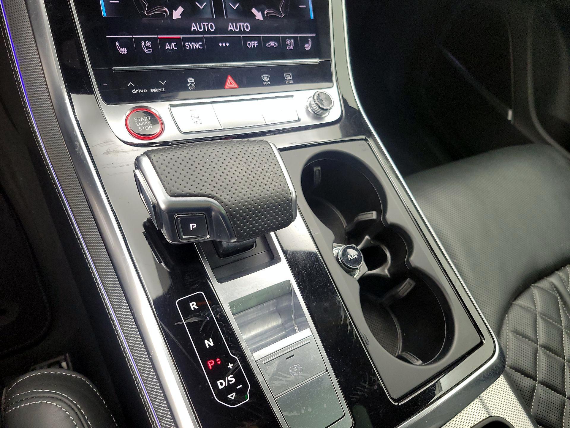 Thumbnail: 2021 Audi SQ8 - 17