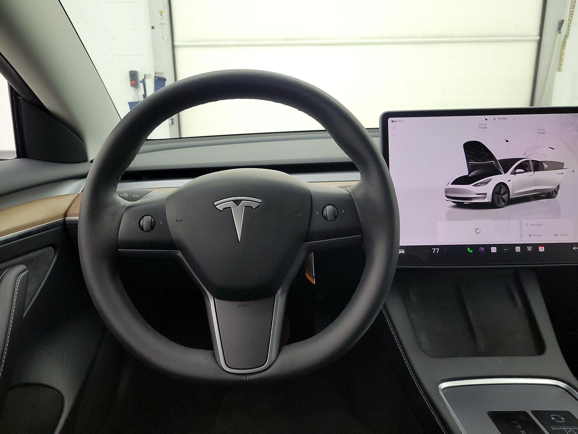 Thumbnail: 2023 Tesla Model 3 - 10