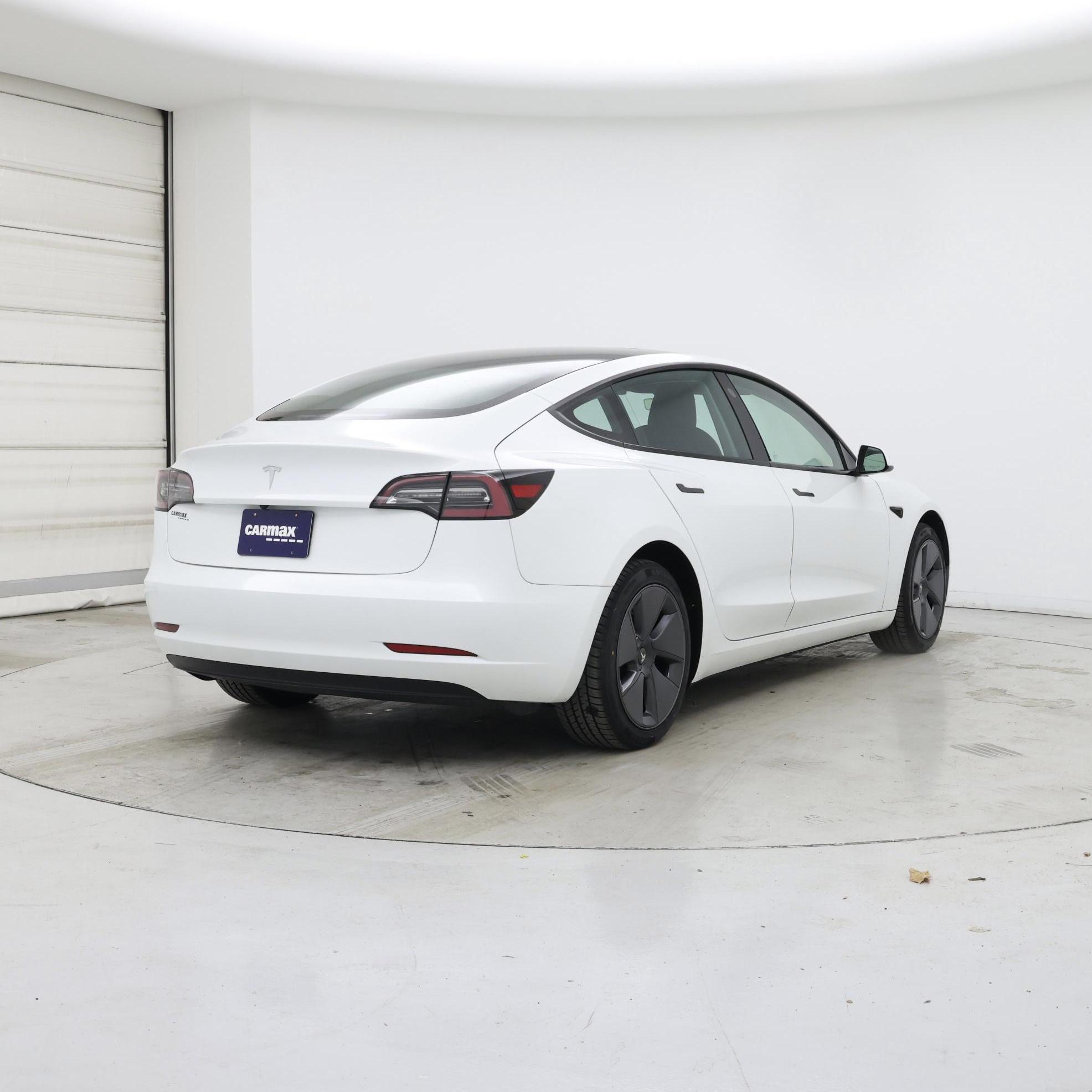 Thumbnail: 2023 Tesla Model 3 - 8