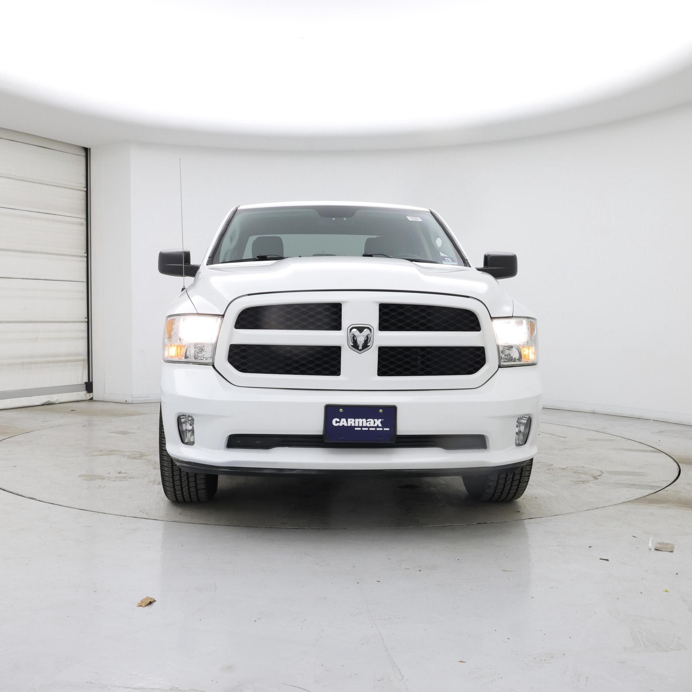 Thumbnail: 2019 RAM 1500 Classic - 5