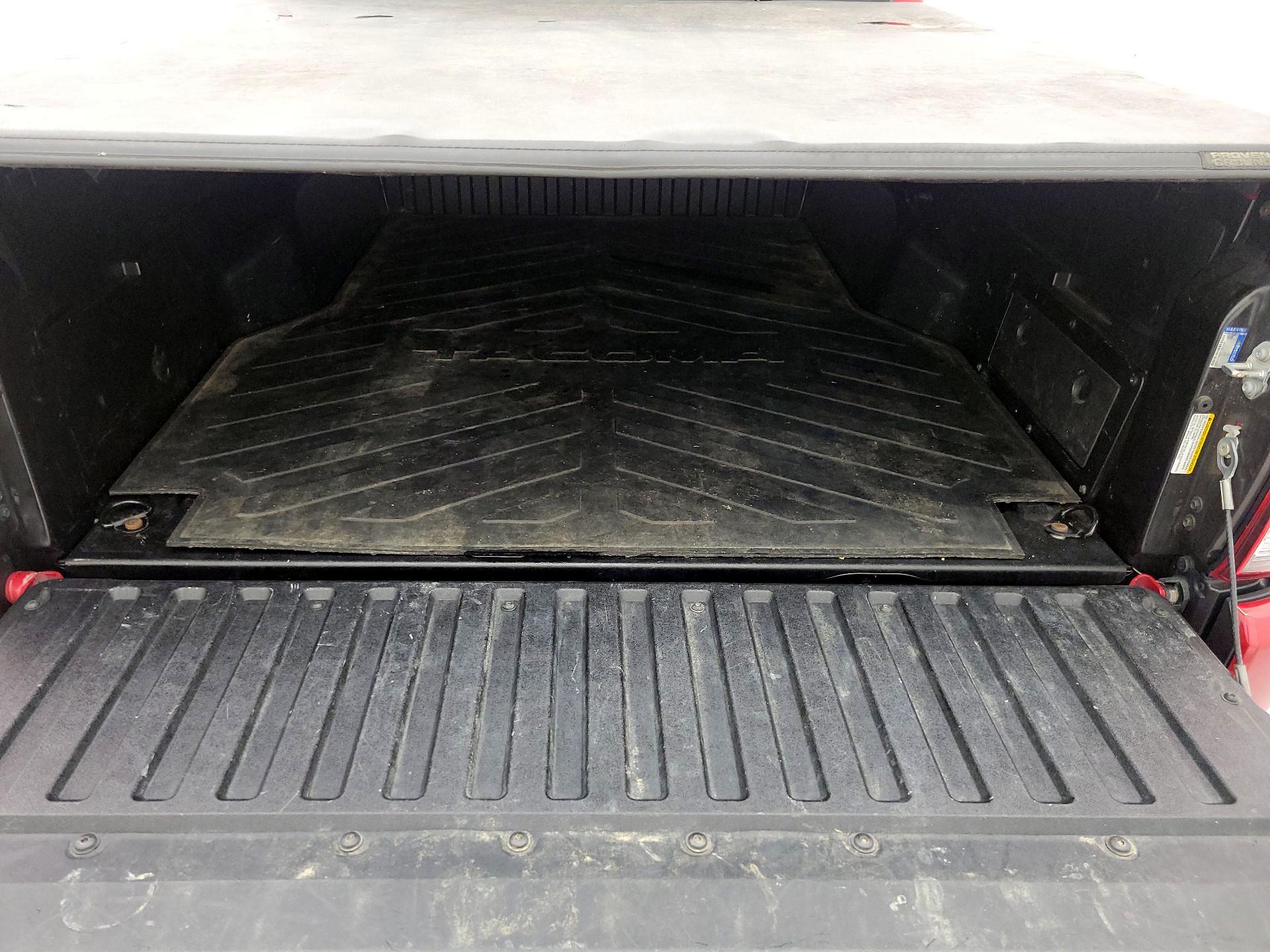 Thumbnail: 2021 Toyota Tacoma - 20