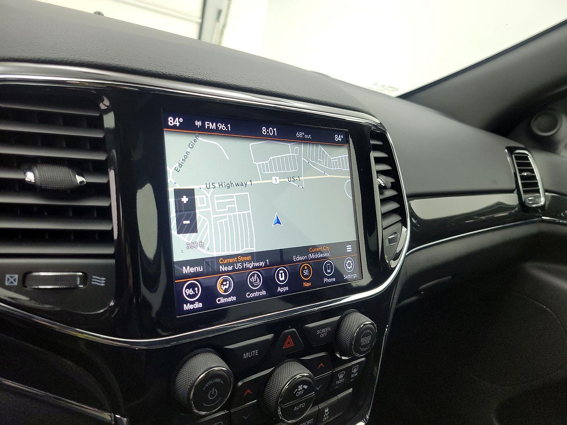 Thumbnail: 2021 Jeep Grand Cherokee - 14