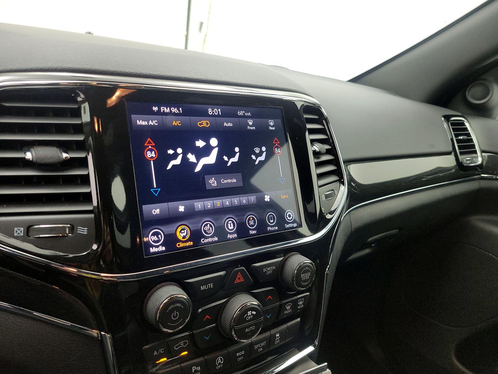 Thumbnail: 2021 Jeep Grand Cherokee - 17