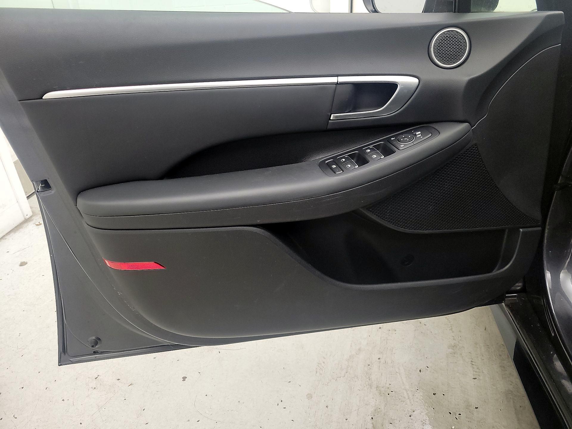 Thumbnail: 2020 Hyundai Sonata - 12