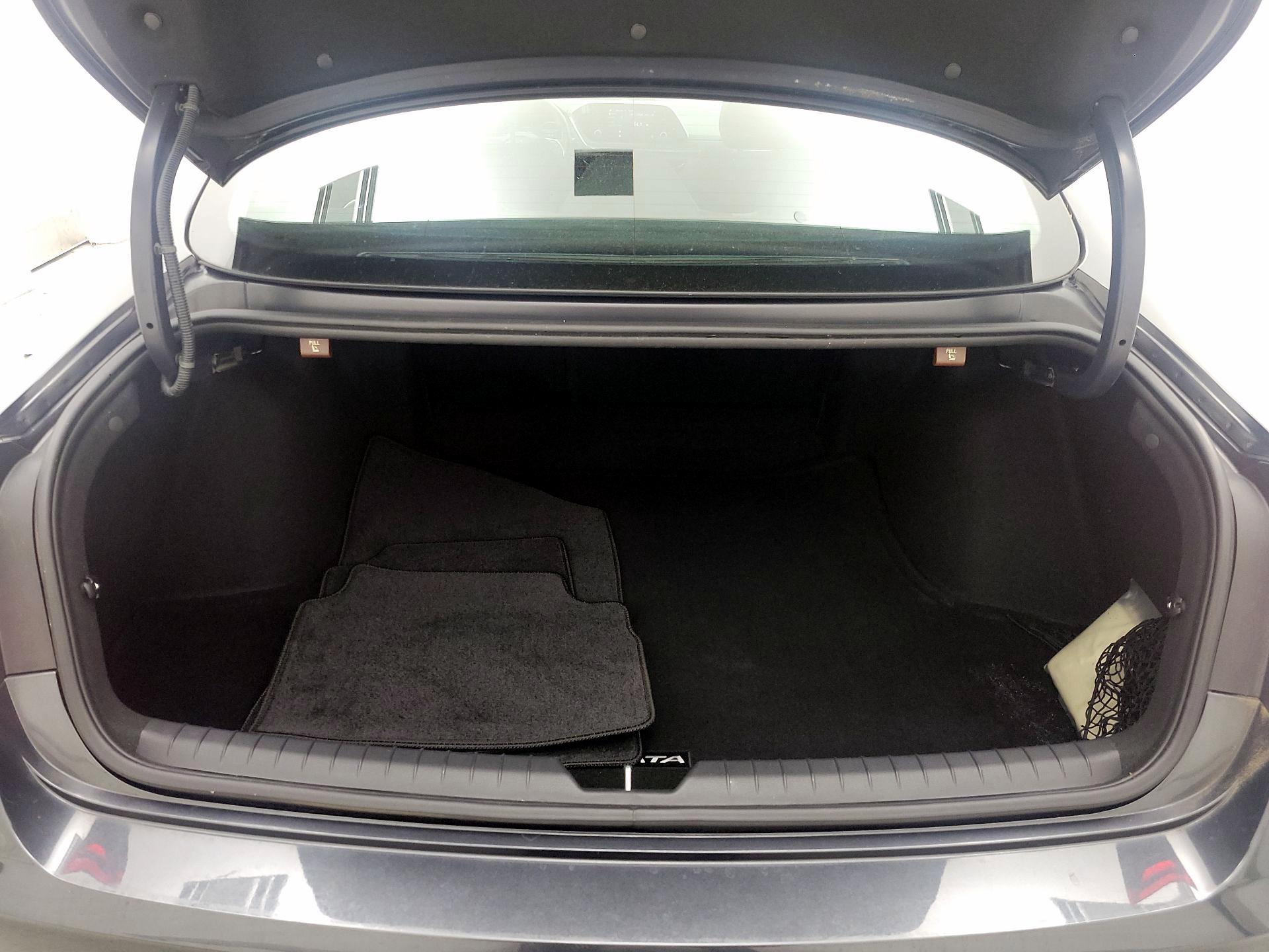 Thumbnail: 2020 Hyundai Sonata - 19