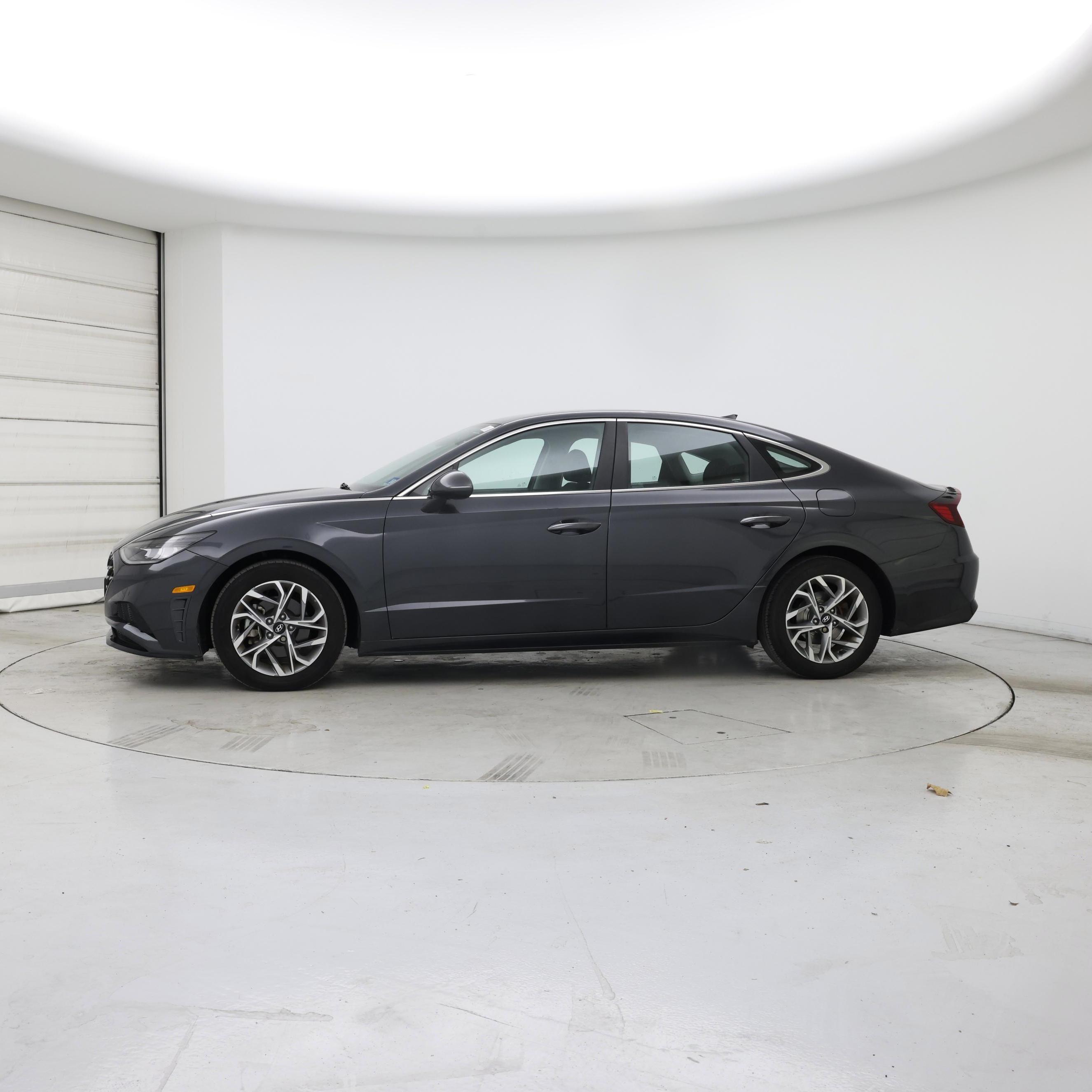 Thumbnail: 2020 Hyundai Sonata - 3