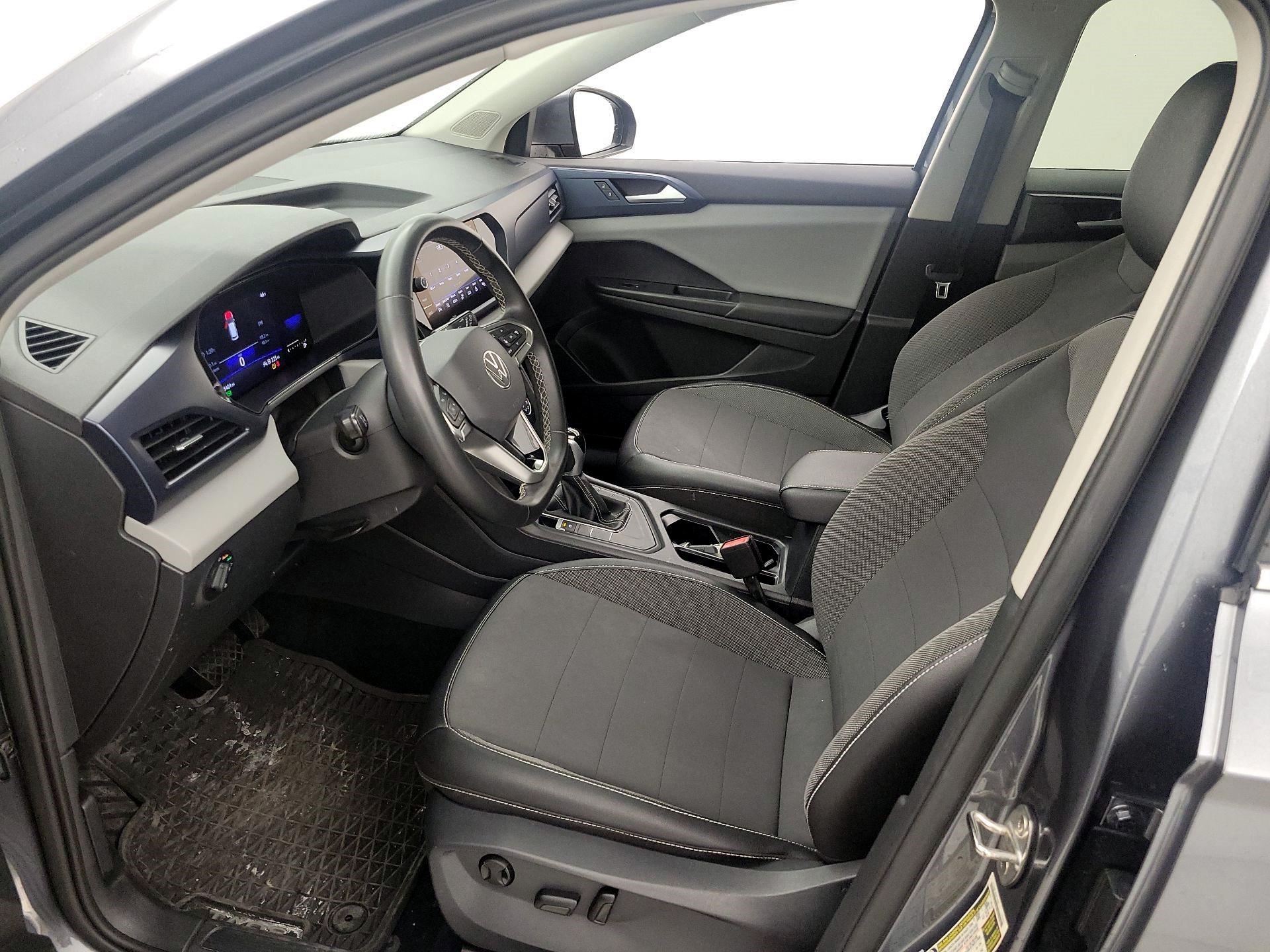 Thumbnail: 2022 Volkswagen Taos - 9