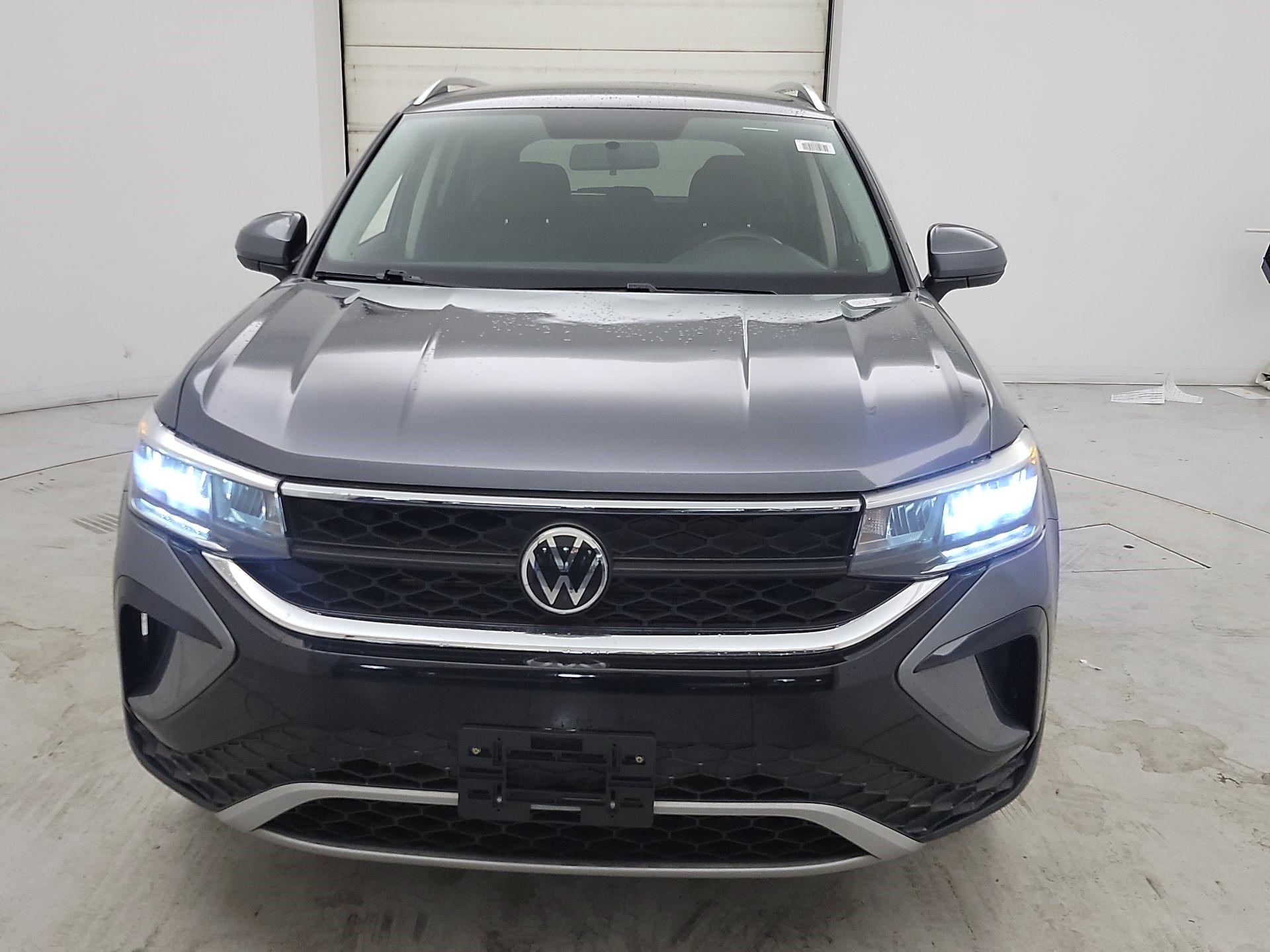 Thumbnail: 2022 Volkswagen Taos - 2