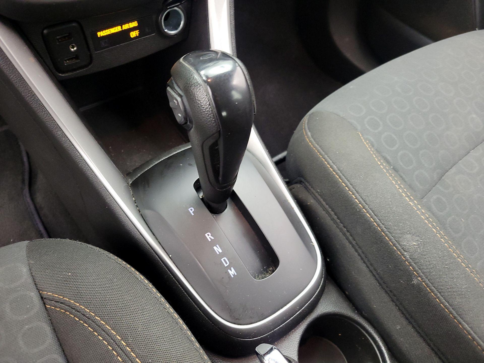 Thumbnail: 2020 Chevrolet Trax - 17