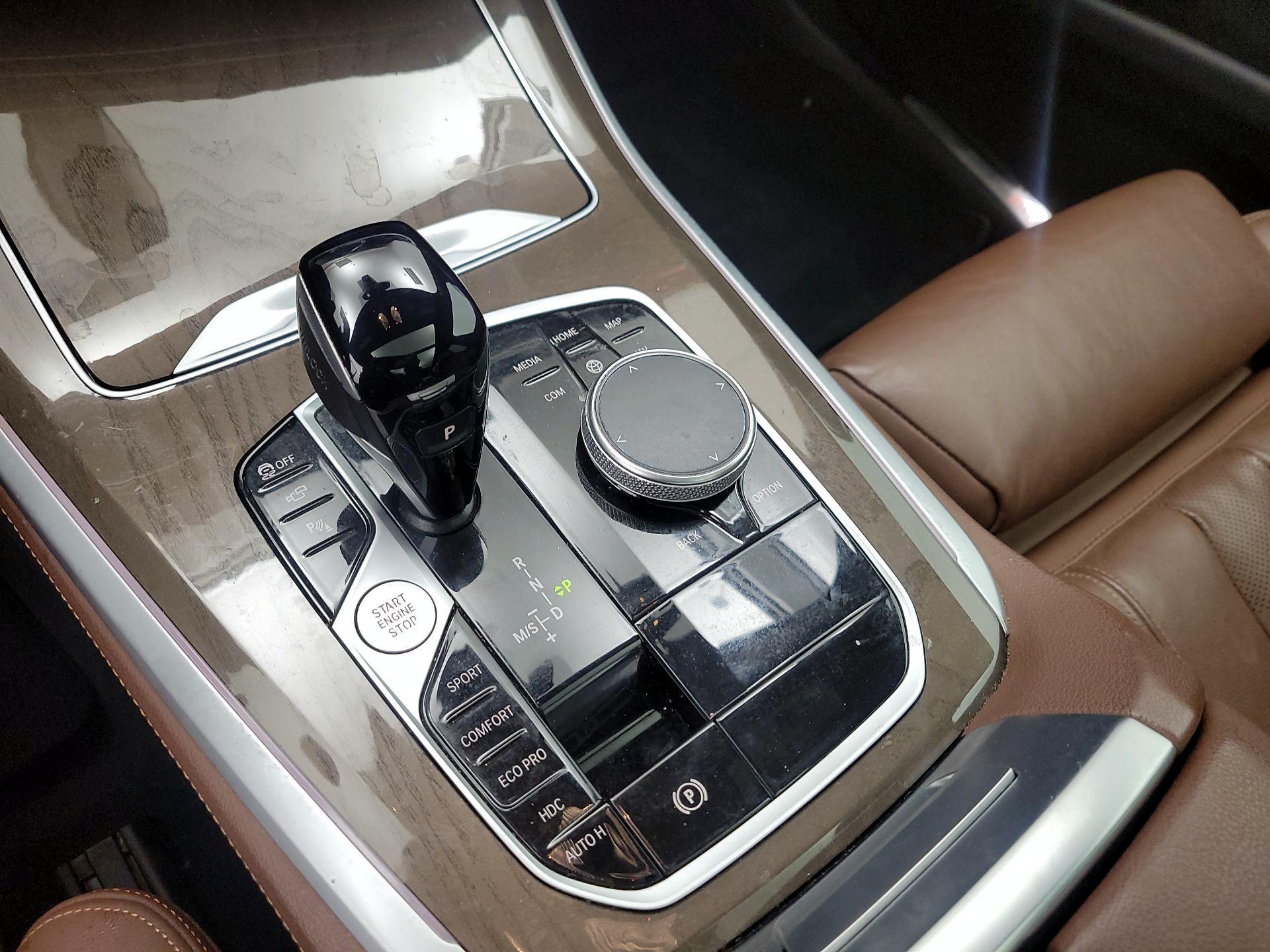 Thumbnail: 2022 BMW X5 - 17