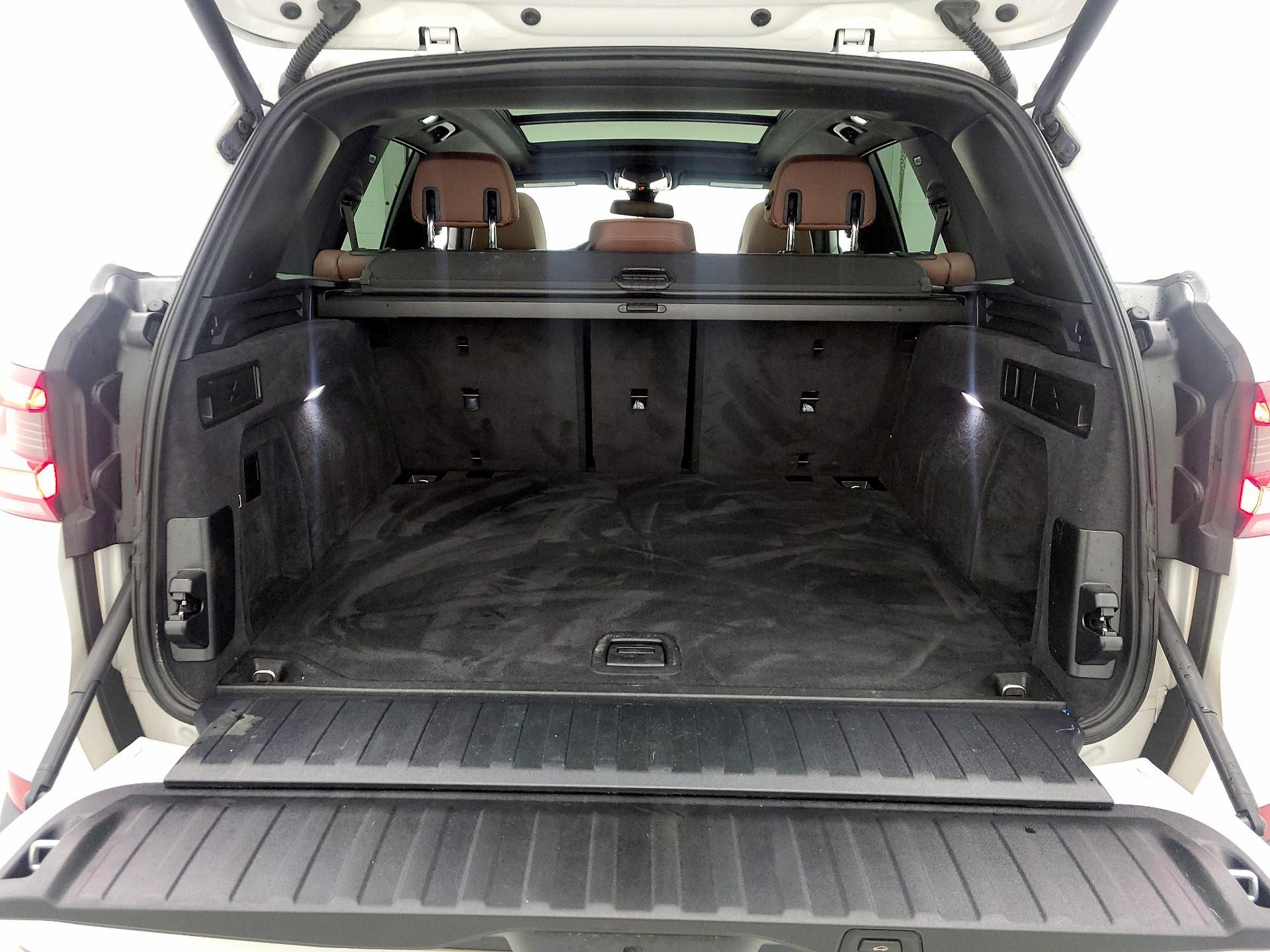 Thumbnail: 2022 BMW X5 - 20