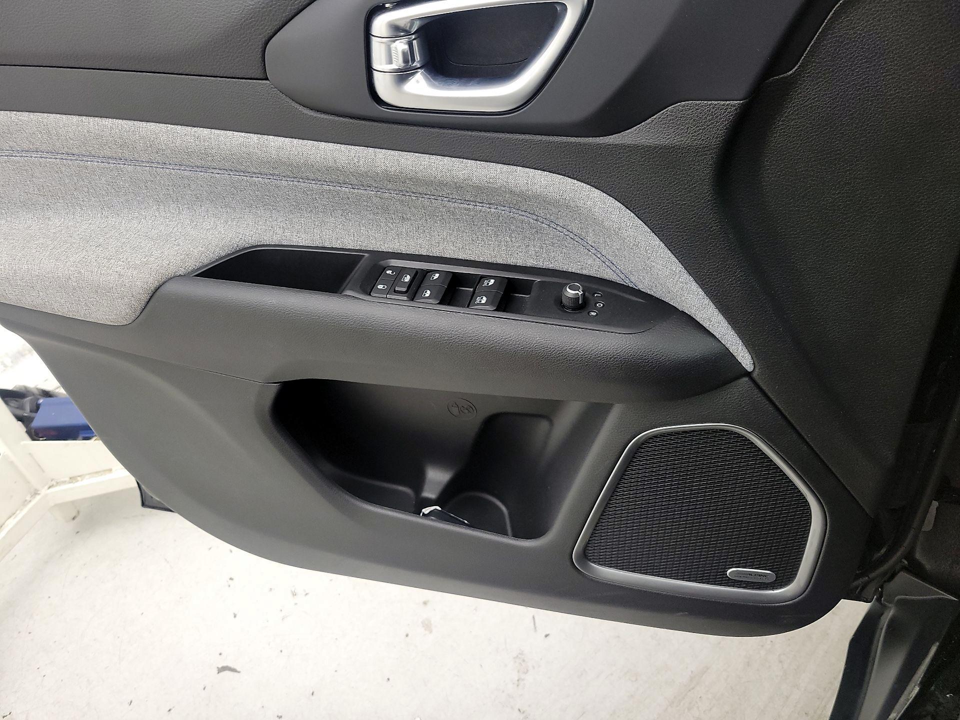 Thumbnail: 2022 Jeep Compass - 12