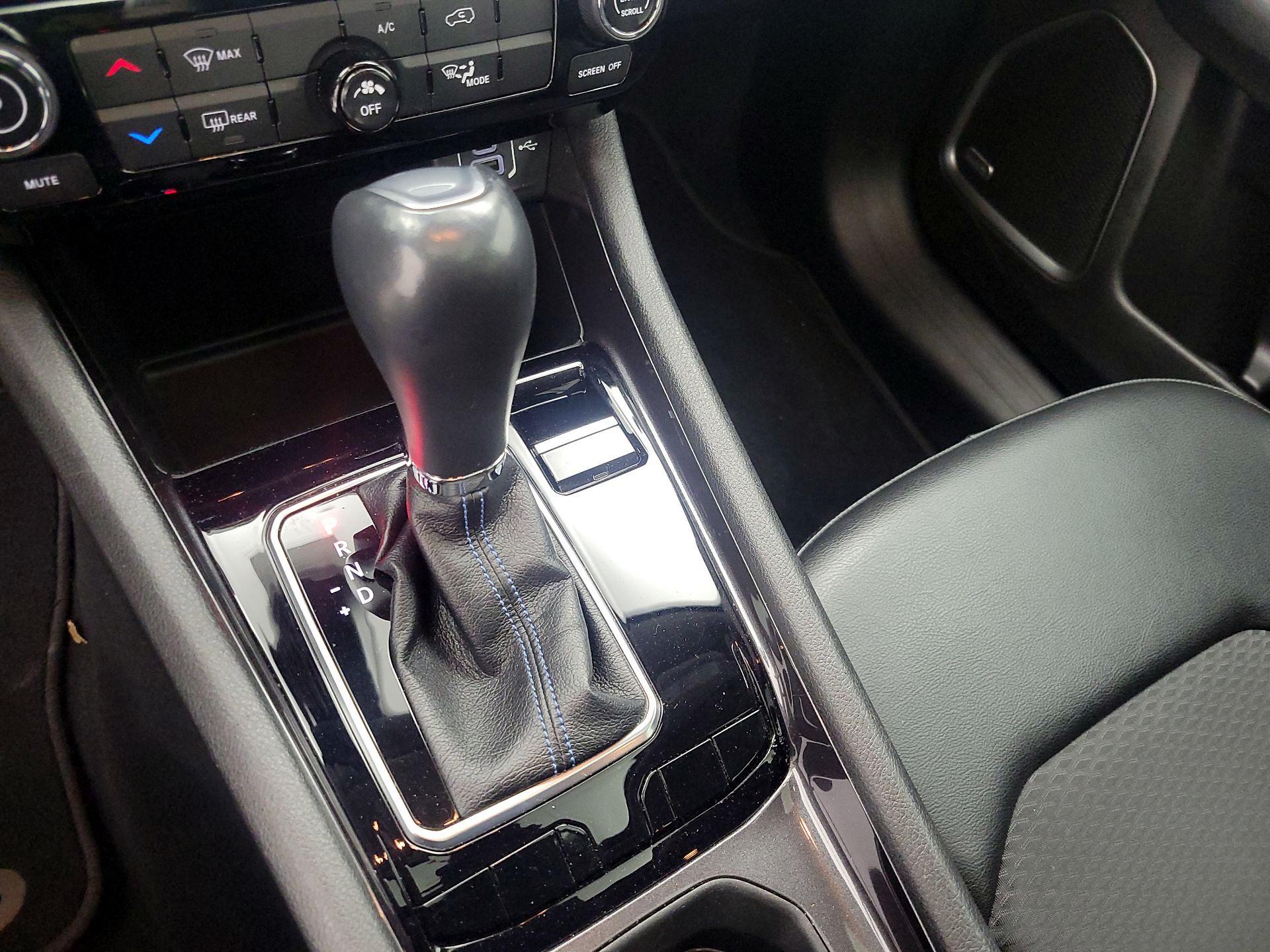 Thumbnail: 2022 Jeep Compass - 17