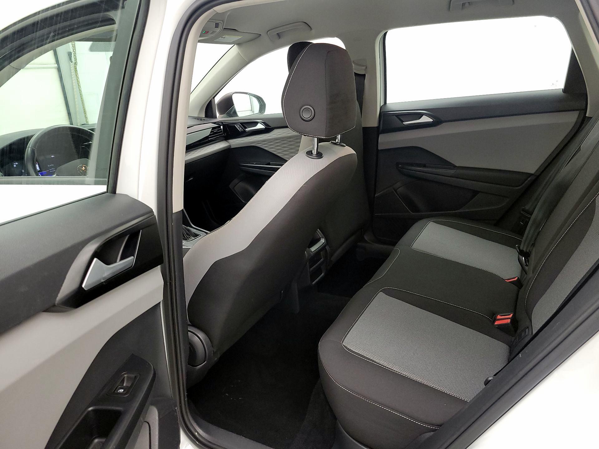 Thumbnail: 2023 Volkswagen Taos - 19