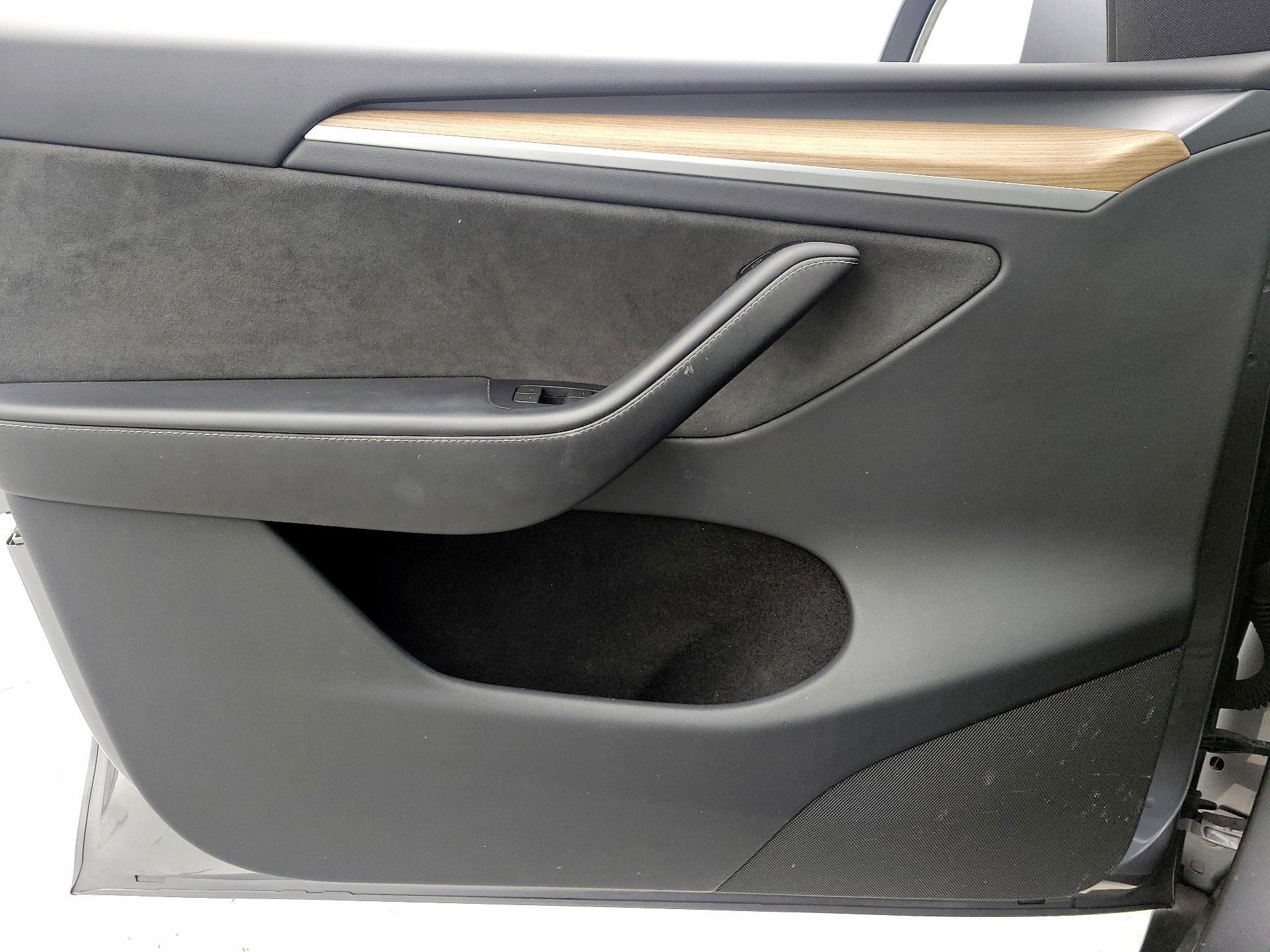 Thumbnail: 2024 Tesla Model Y - 12