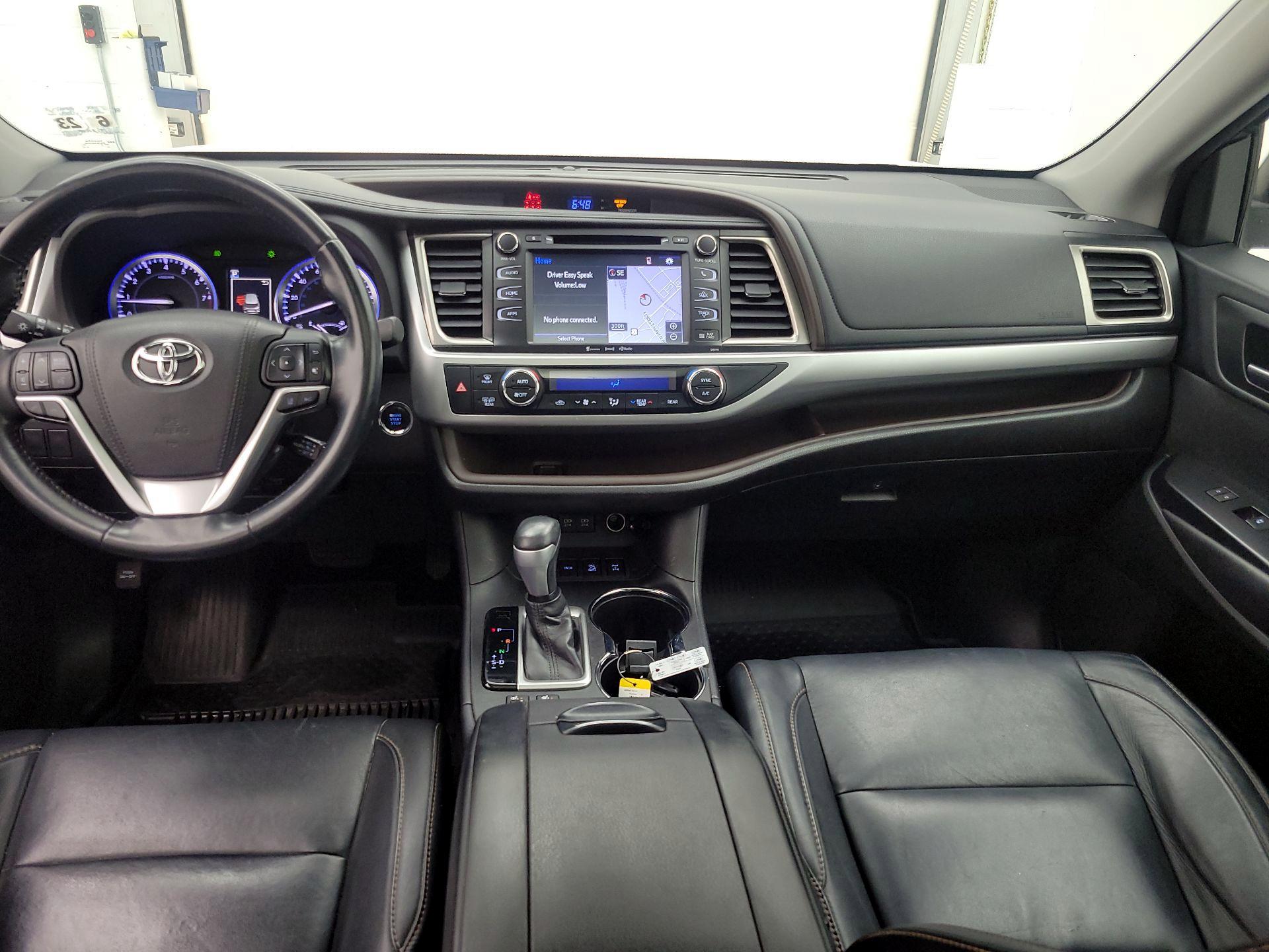 Thumbnail: 2018 Toyota Highlander - 9