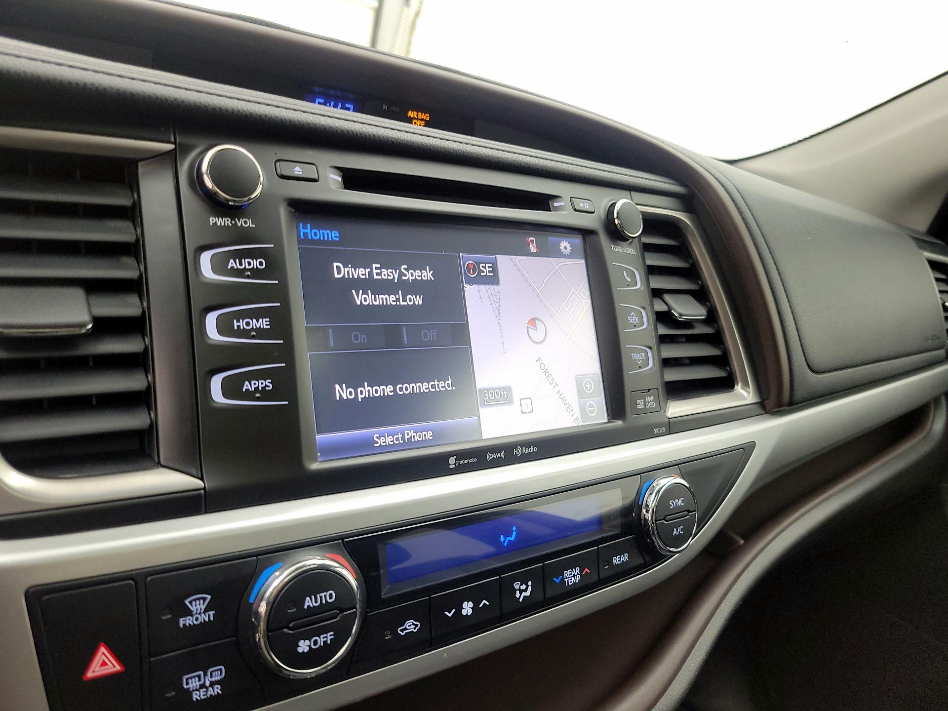 Thumbnail: 2018 Toyota Highlander - 14