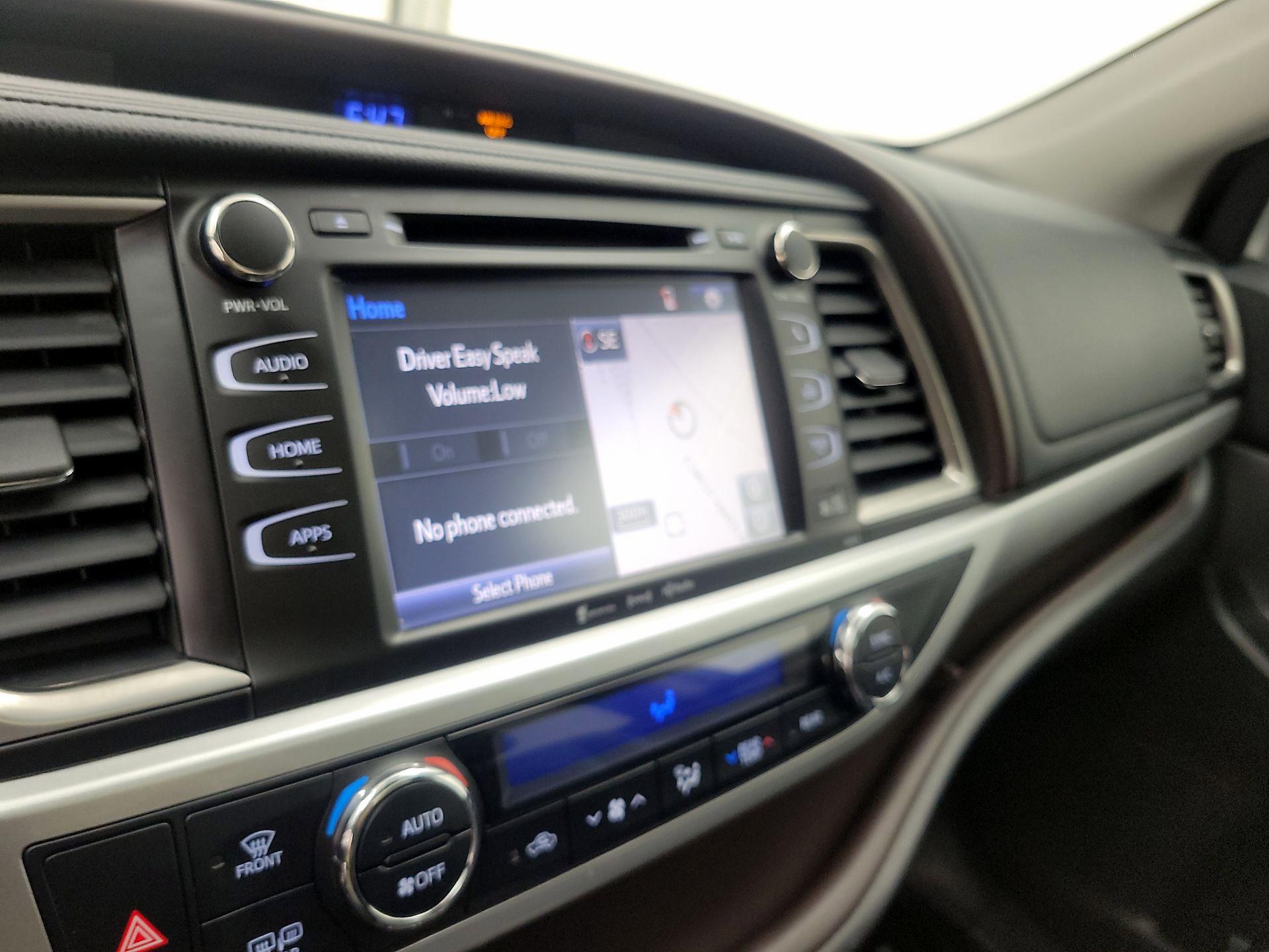 Thumbnail: 2018 Toyota Highlander - 16