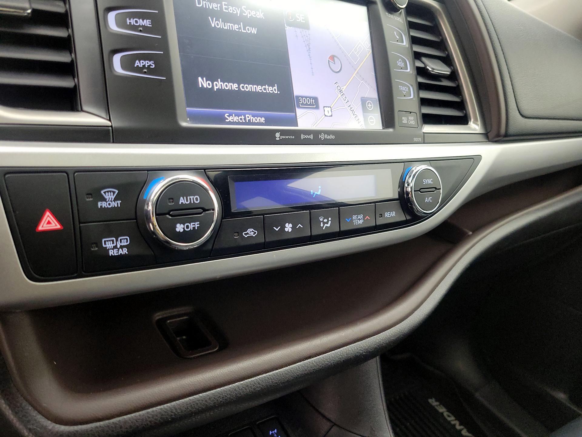 Thumbnail: 2018 Toyota Highlander - 17