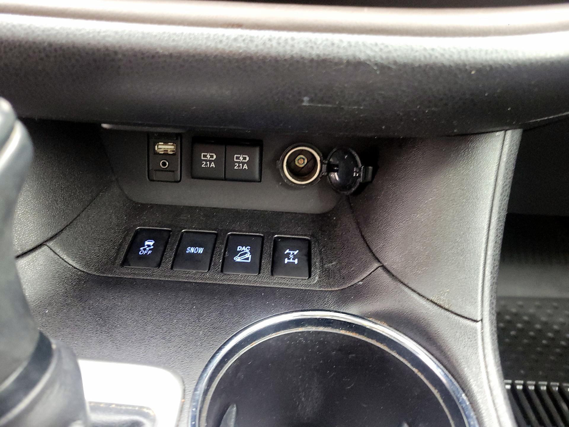 Thumbnail: 2018 Toyota Highlander - 19