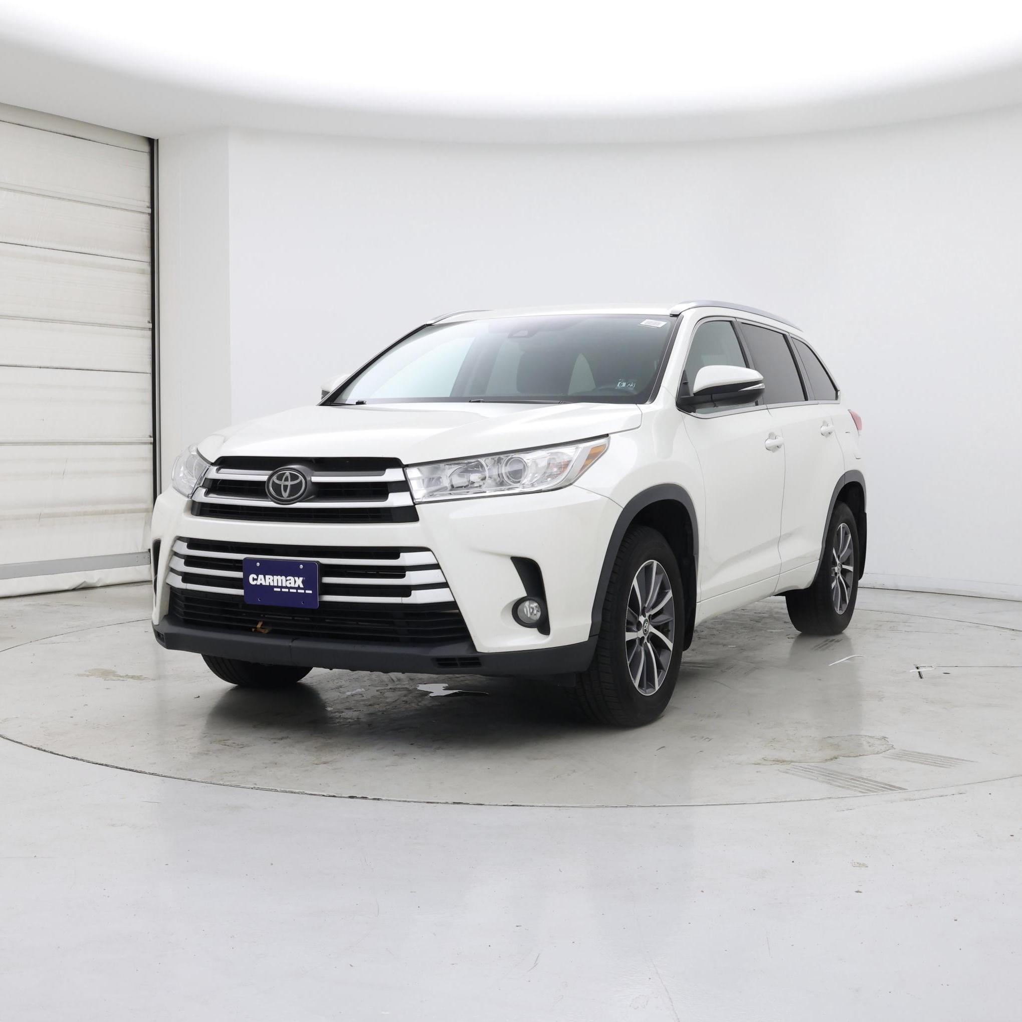 Thumbnail: 2018 Toyota Highlander - 4