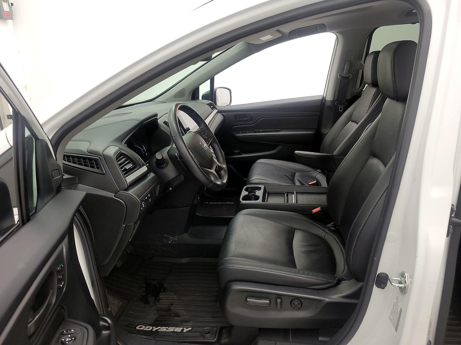 Thumbnail: 2023 Honda Odyssey - 11