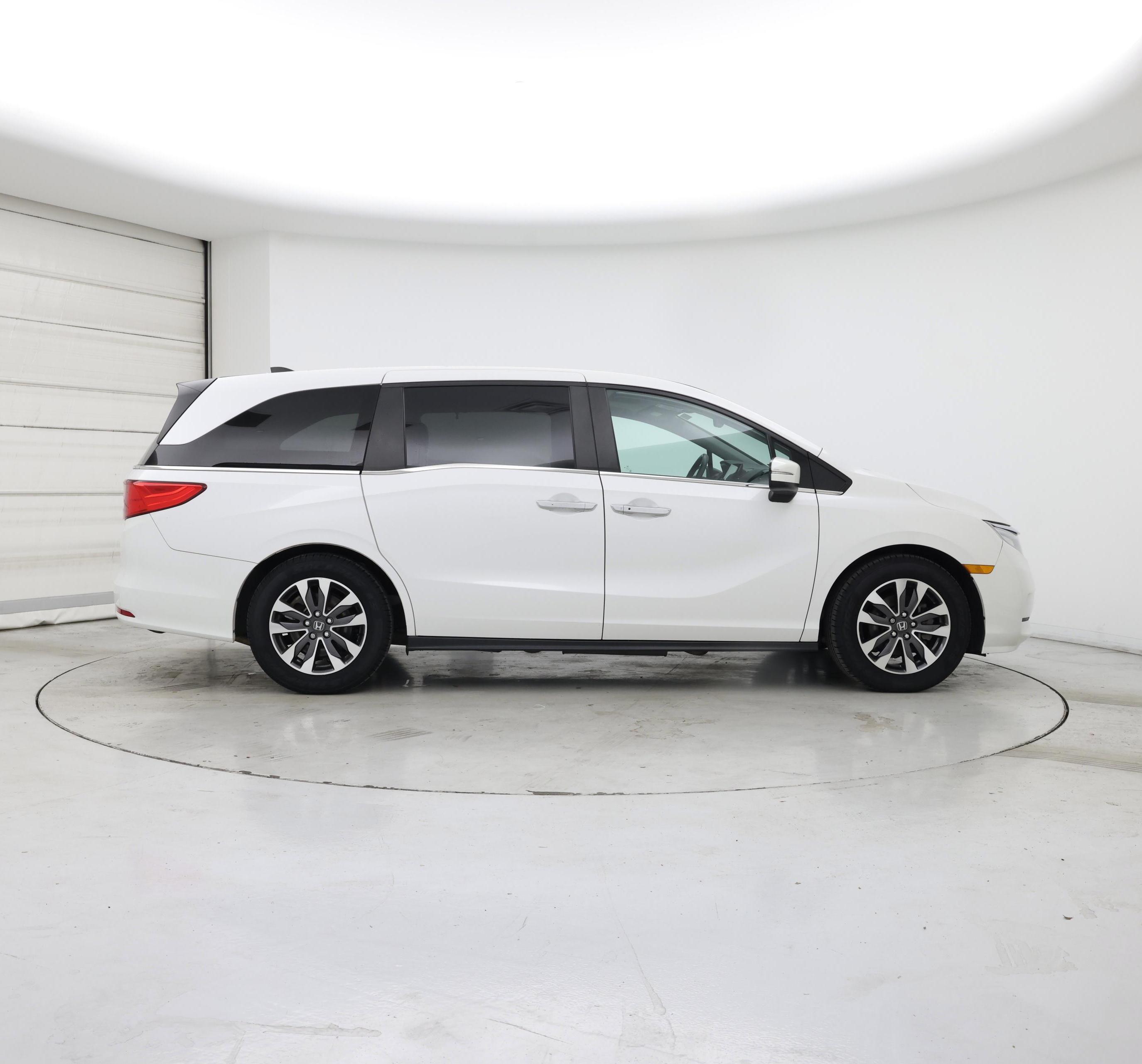 Thumbnail: 2023 Honda Odyssey - 7